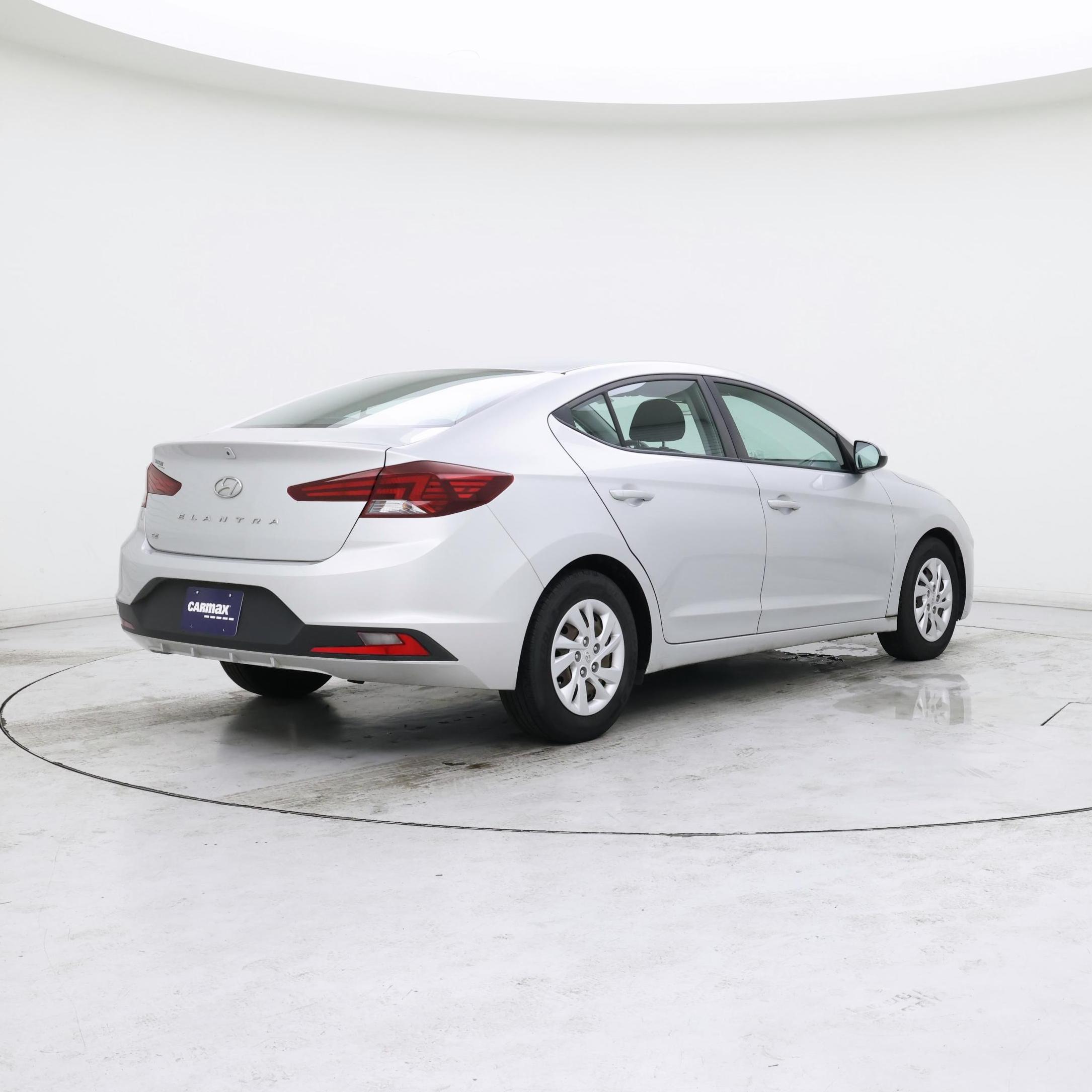 Thumbnail: 2020 Hyundai Elantra - 8
