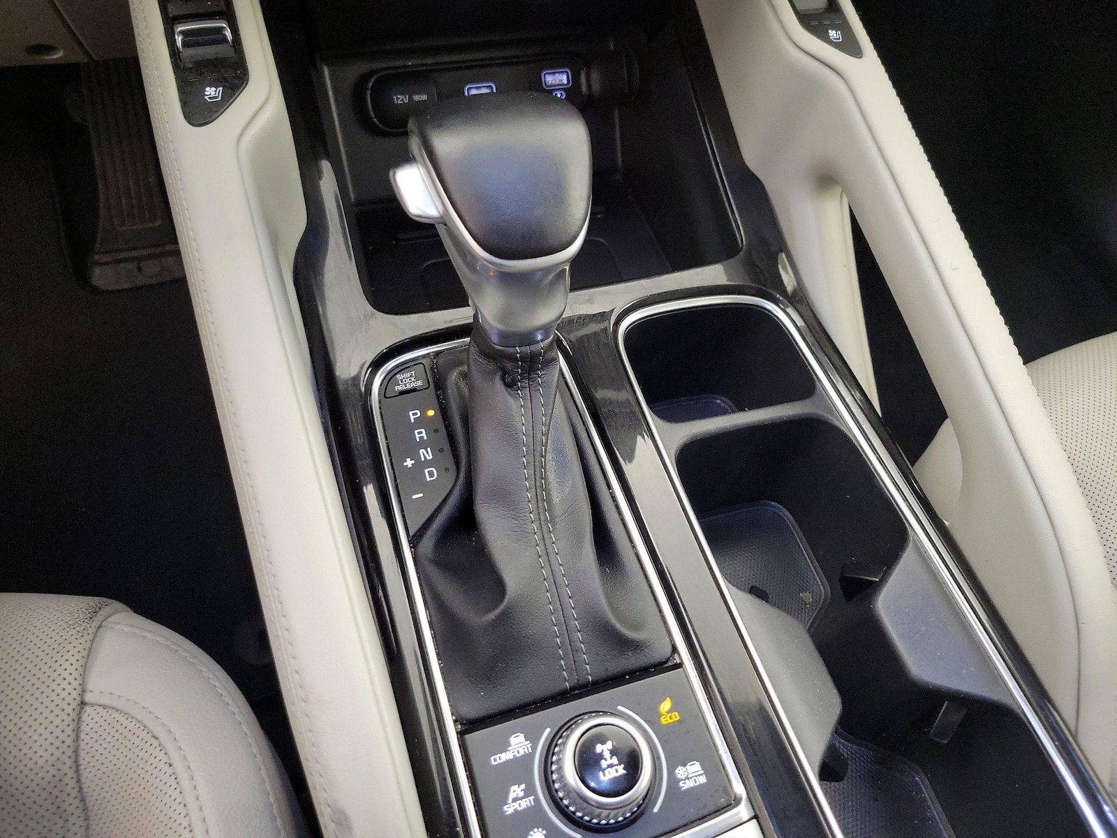 2022 Kia Telluride EX - Photo 19
