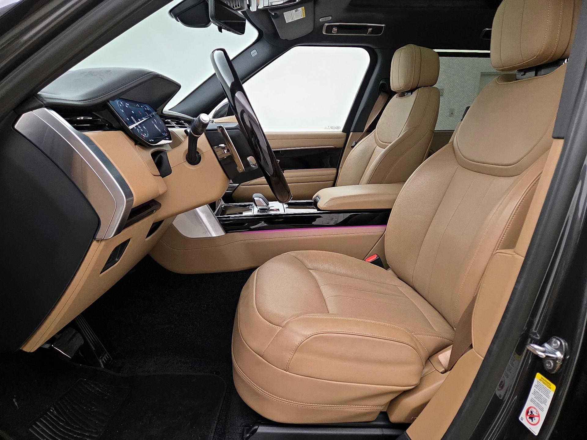 Thumbnail: 2024 Land Rover Range Rover - 11