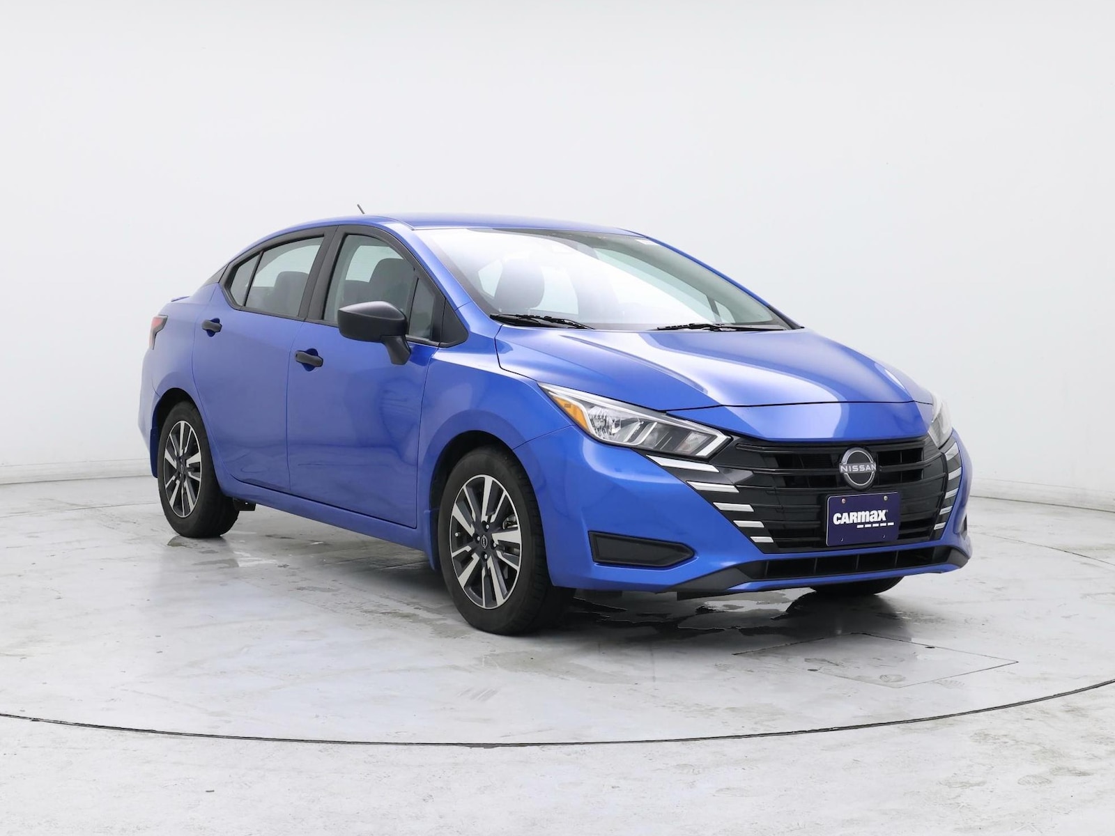 2024 Nissan Versa Sedan S - Photo 2