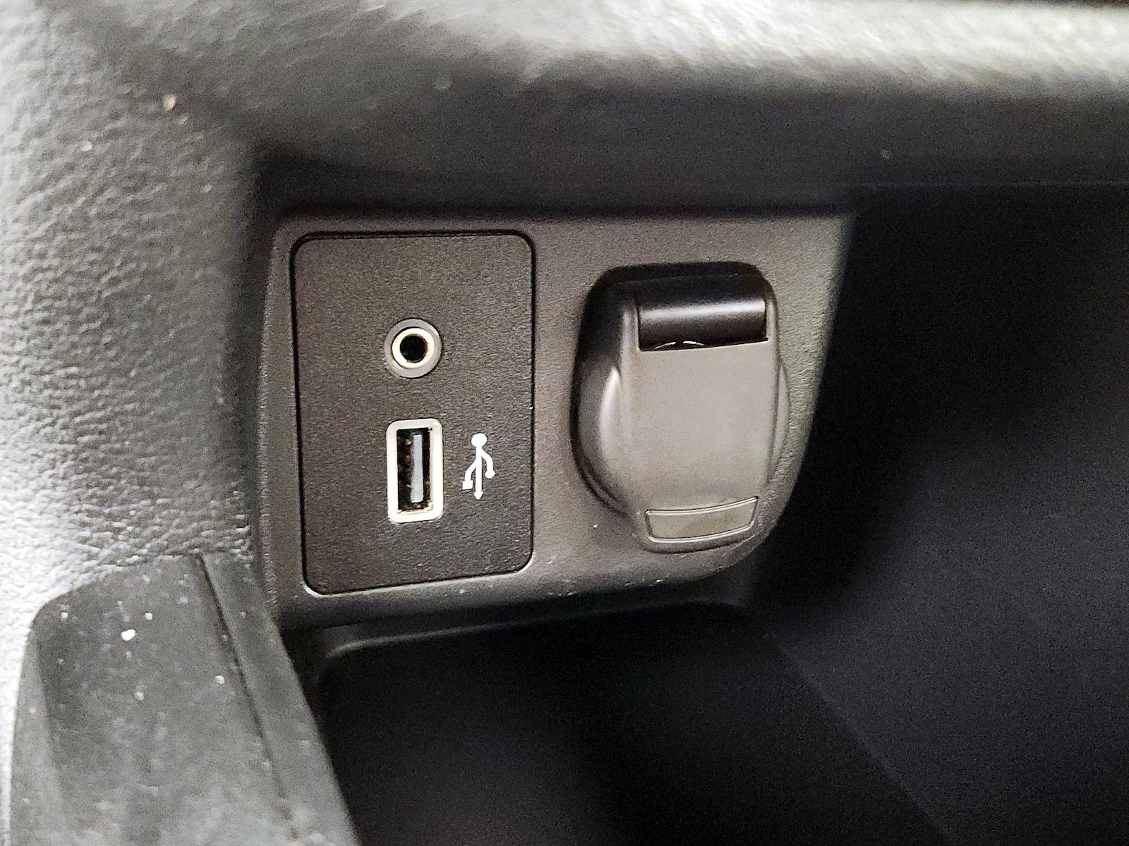 2024 Nissan Versa Sedan S - Photo 19