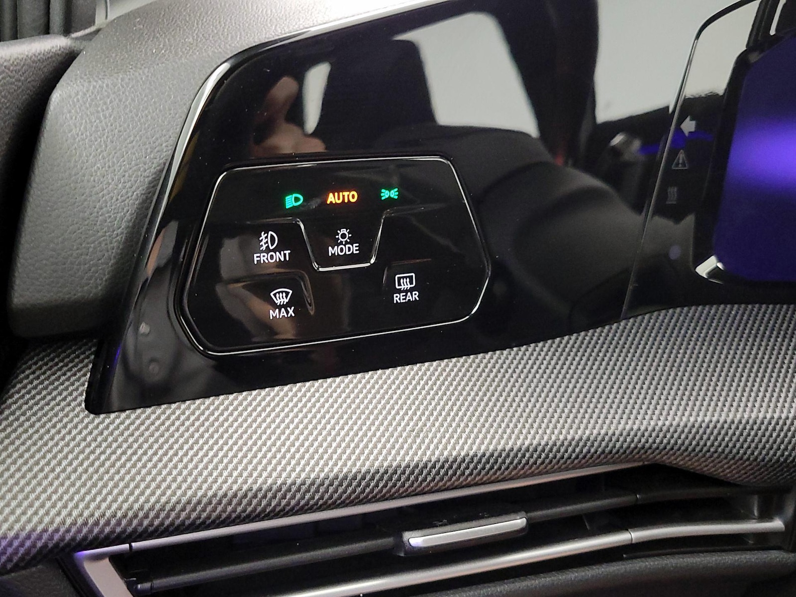 2025 Volkswagen Golf GTI S - Photo 14