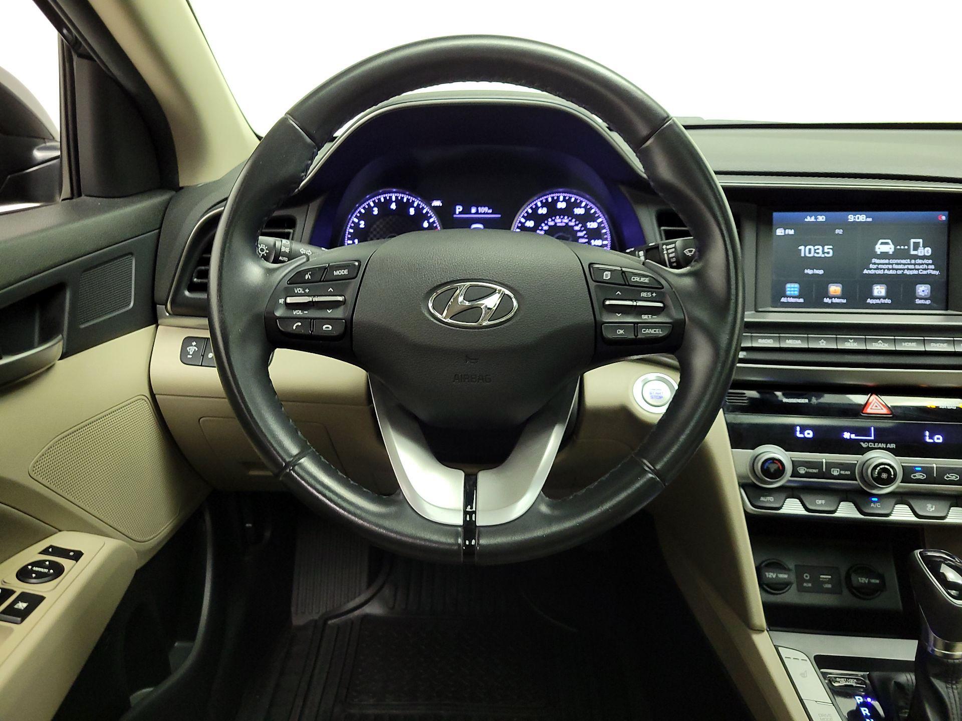 Thumbnail: 2020 Hyundai Elantra - 10