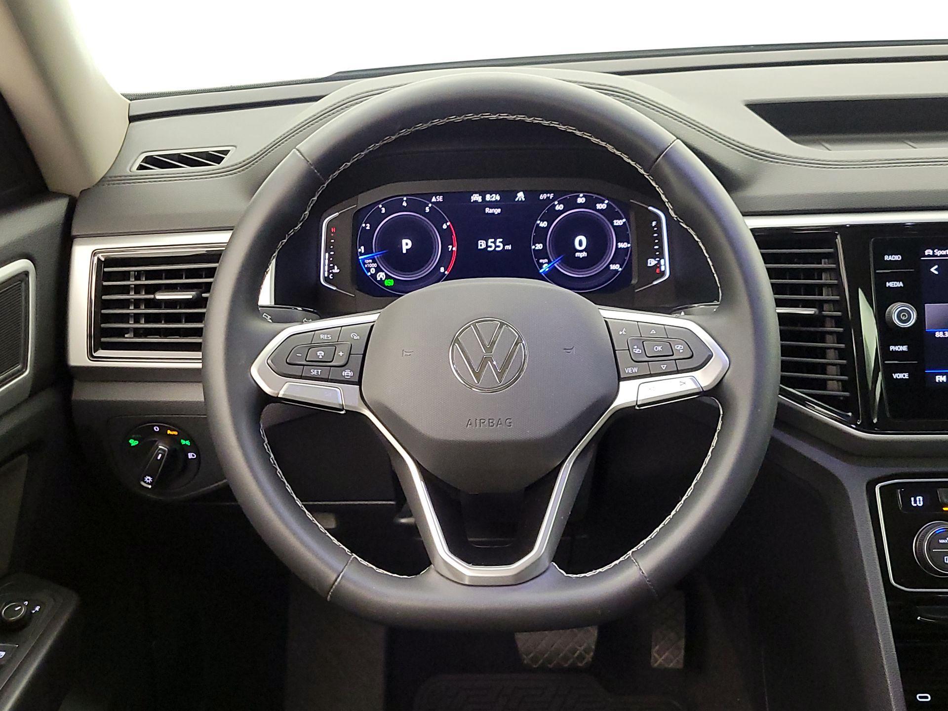 Thumbnail: 2023 Volkswagen Atlas - 10