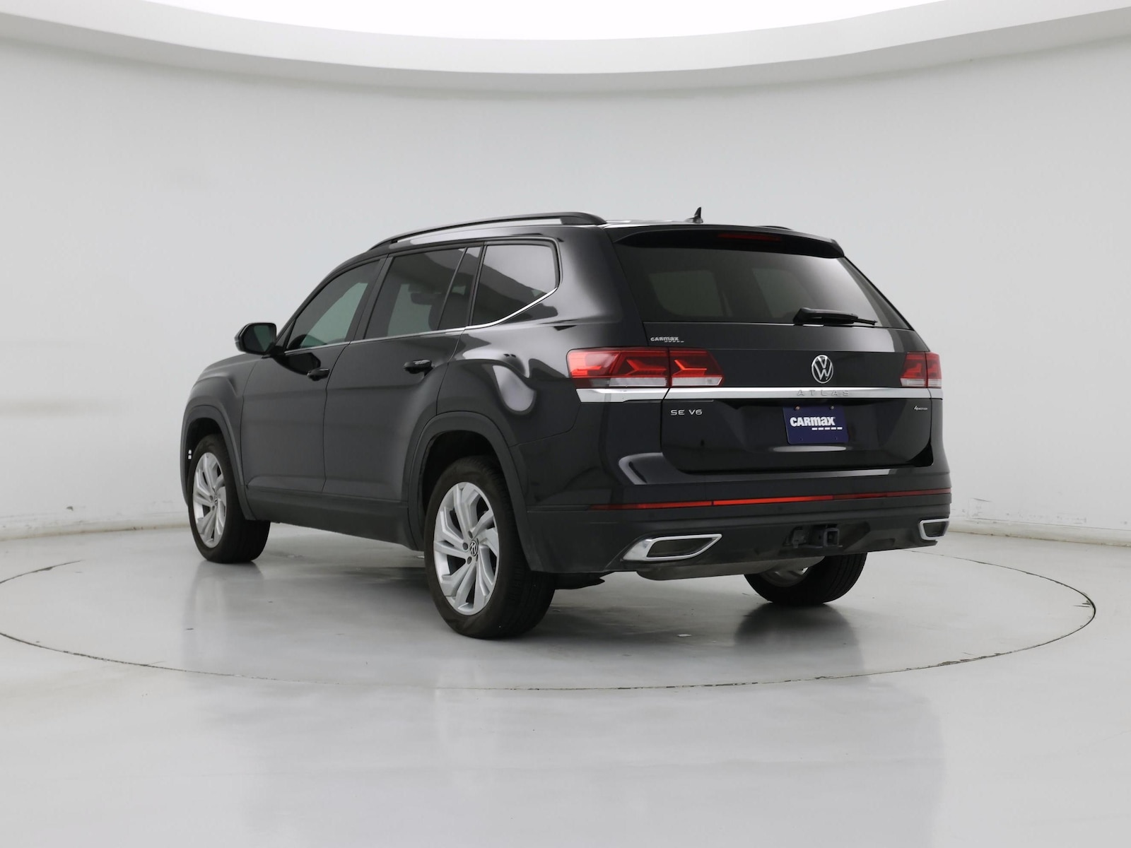 2023 Volkswagen Atlas SE w/Tech - Photo 3