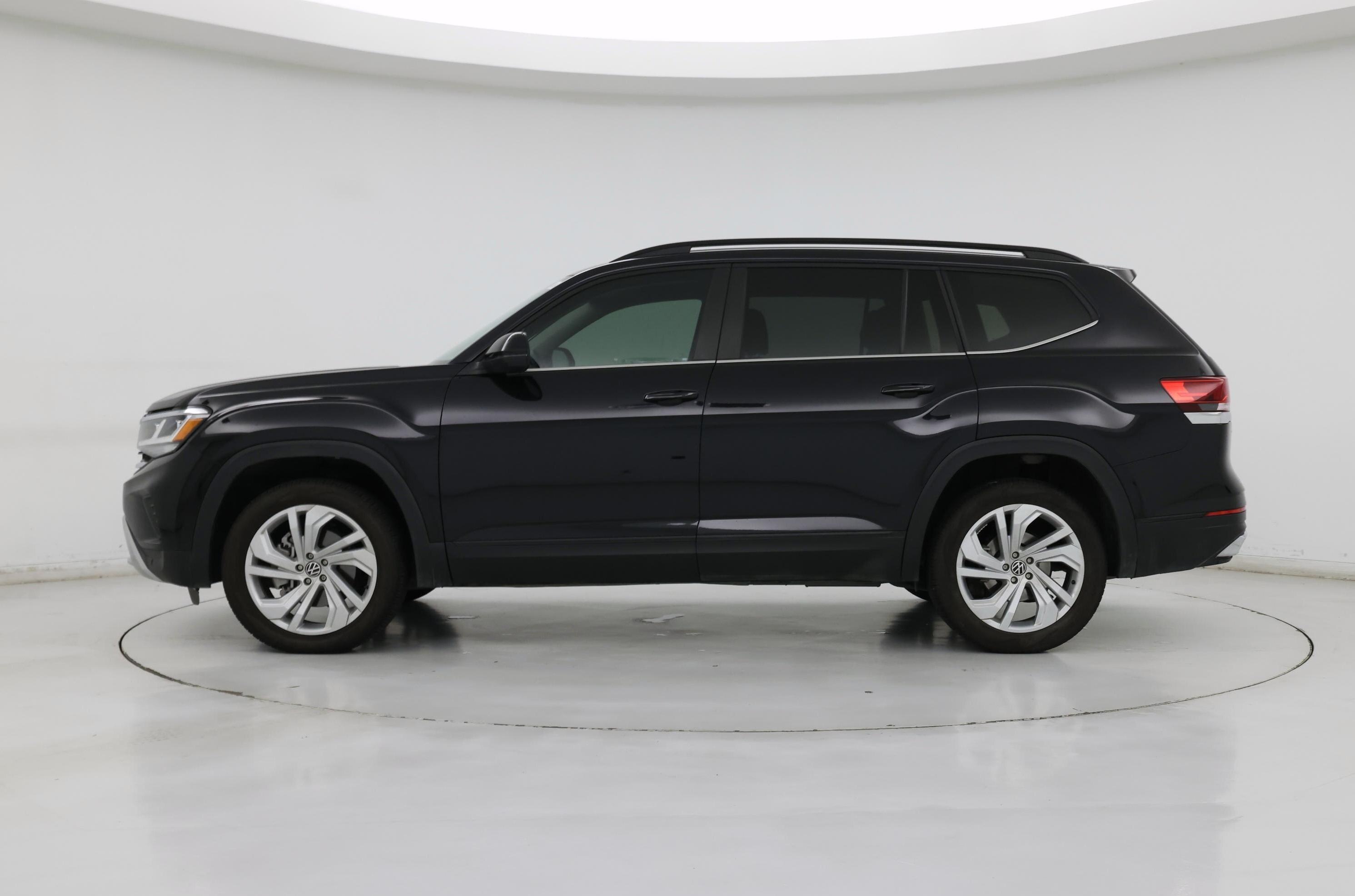 Thumbnail: 2023 Volkswagen Atlas - 3