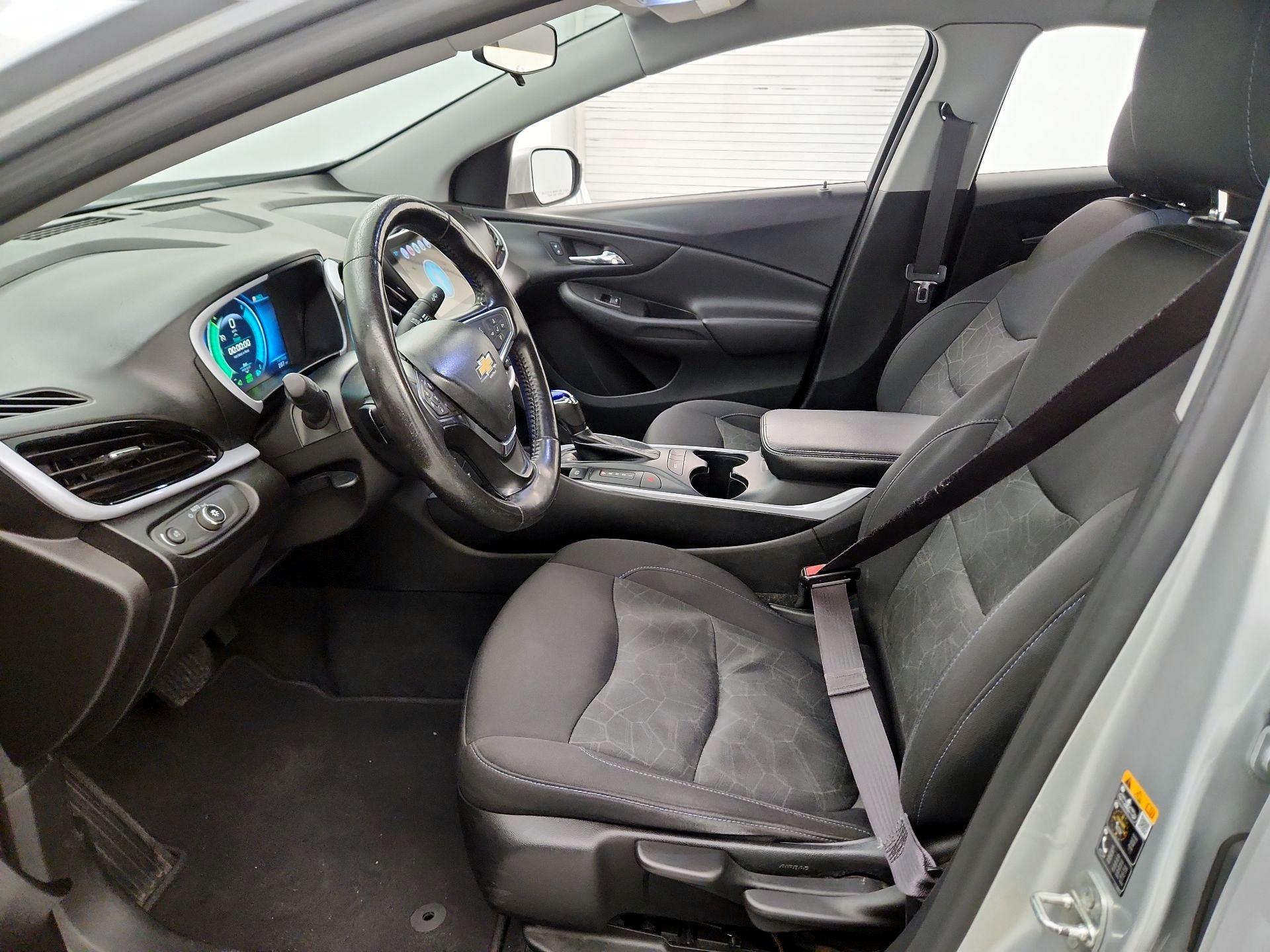Thumbnail: 2017 Chevrolet Volt - 11