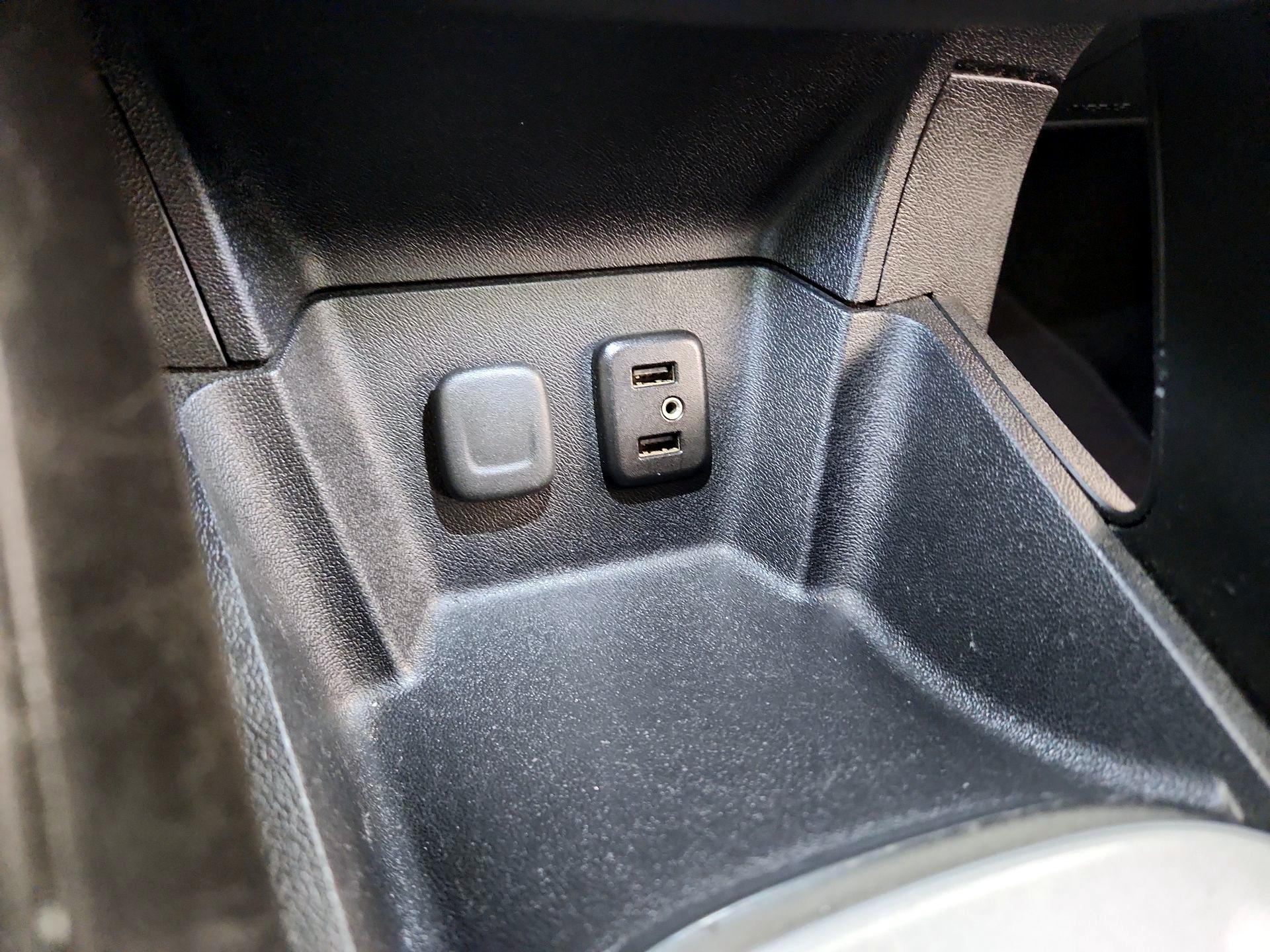 Thumbnail: 2017 Chevrolet Volt - 18