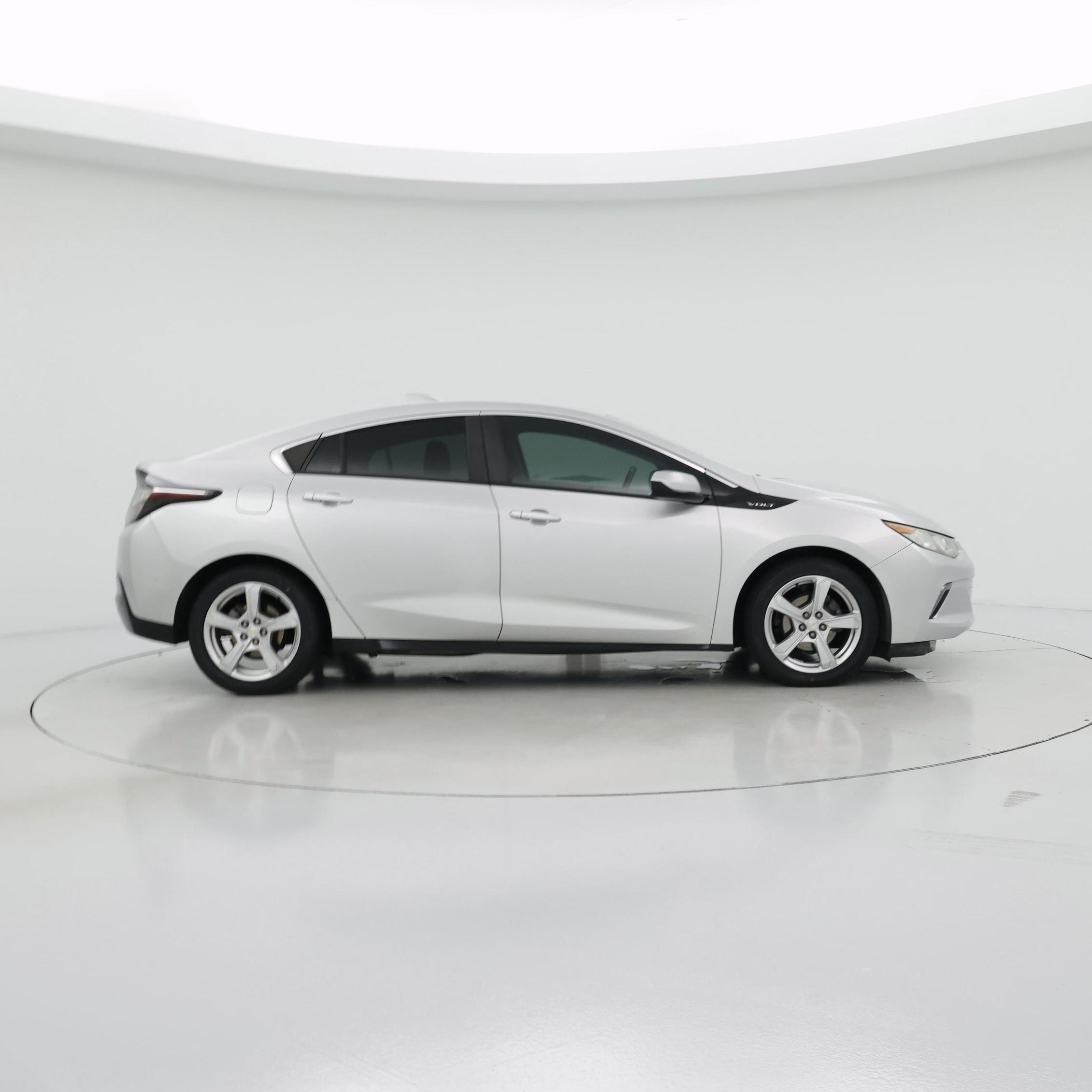 Thumbnail: 2017 Chevrolet Volt - 7