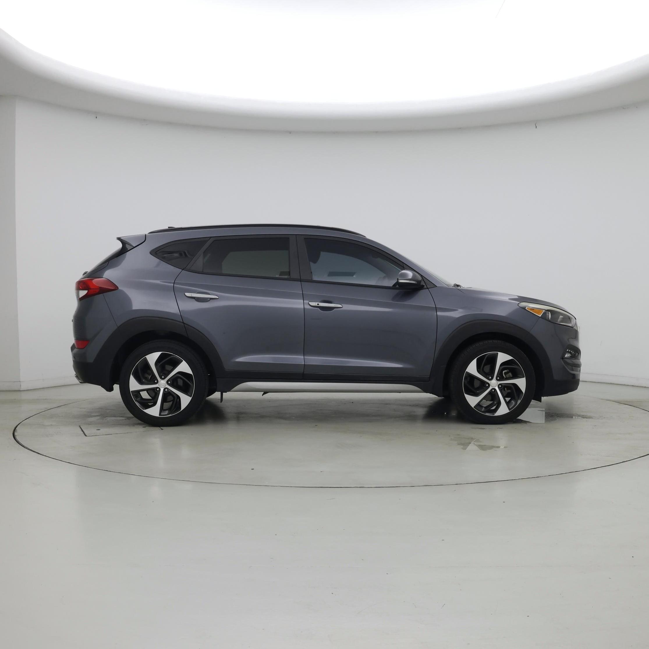 Thumbnail: 2017 Hyundai Tucson - 7