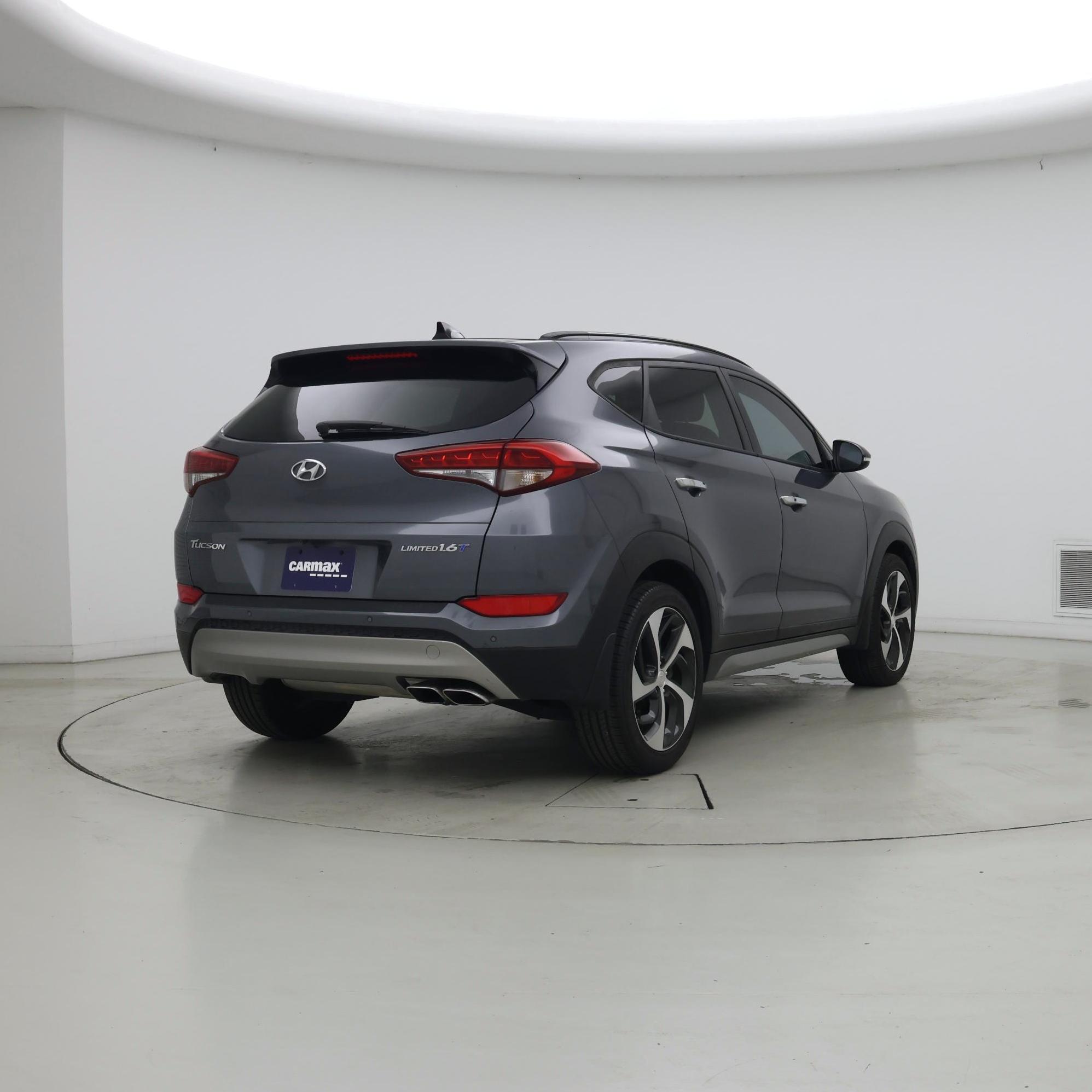 Thumbnail: 2017 Hyundai Tucson - 8
