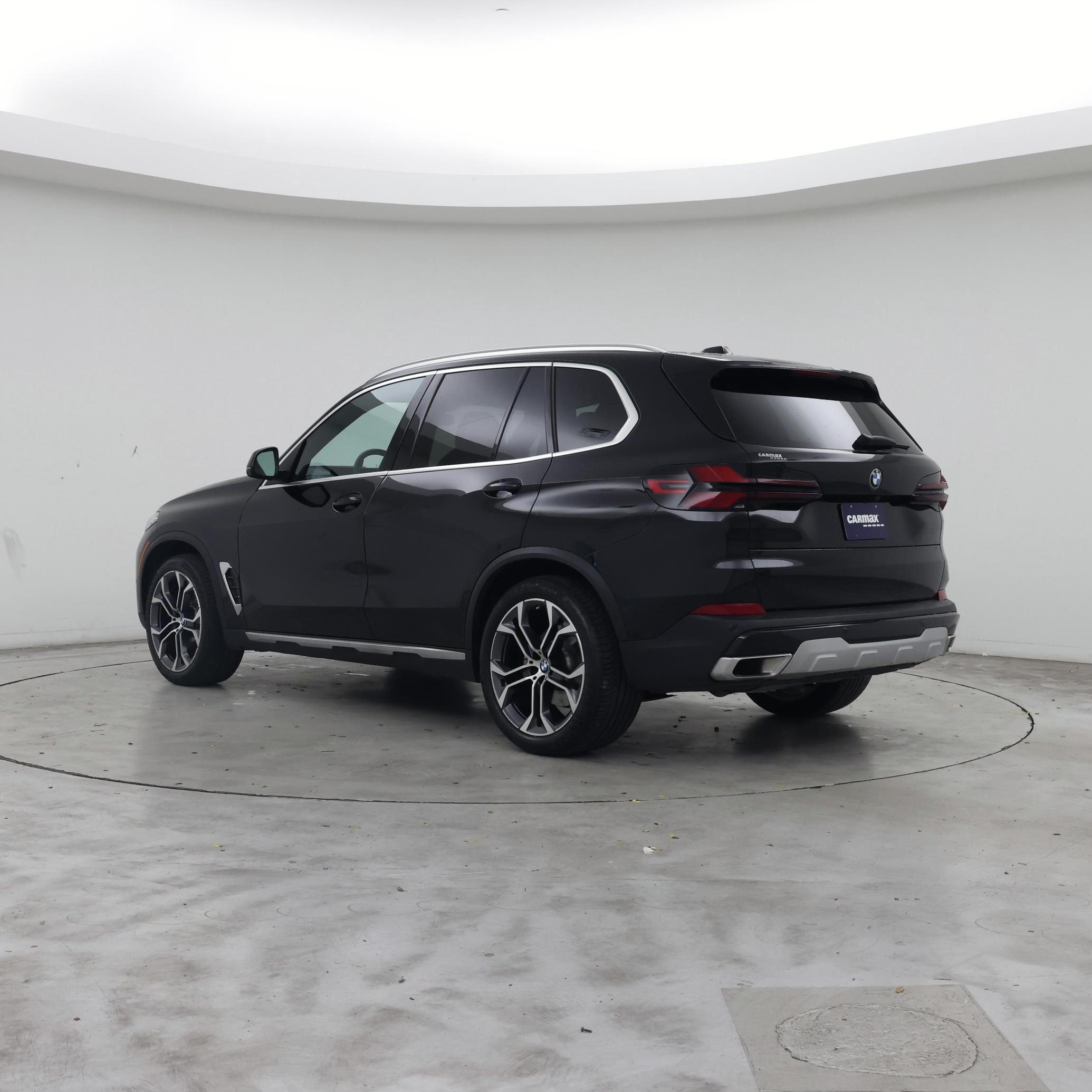 Thumbnail: 2026 BMW X5 - 2