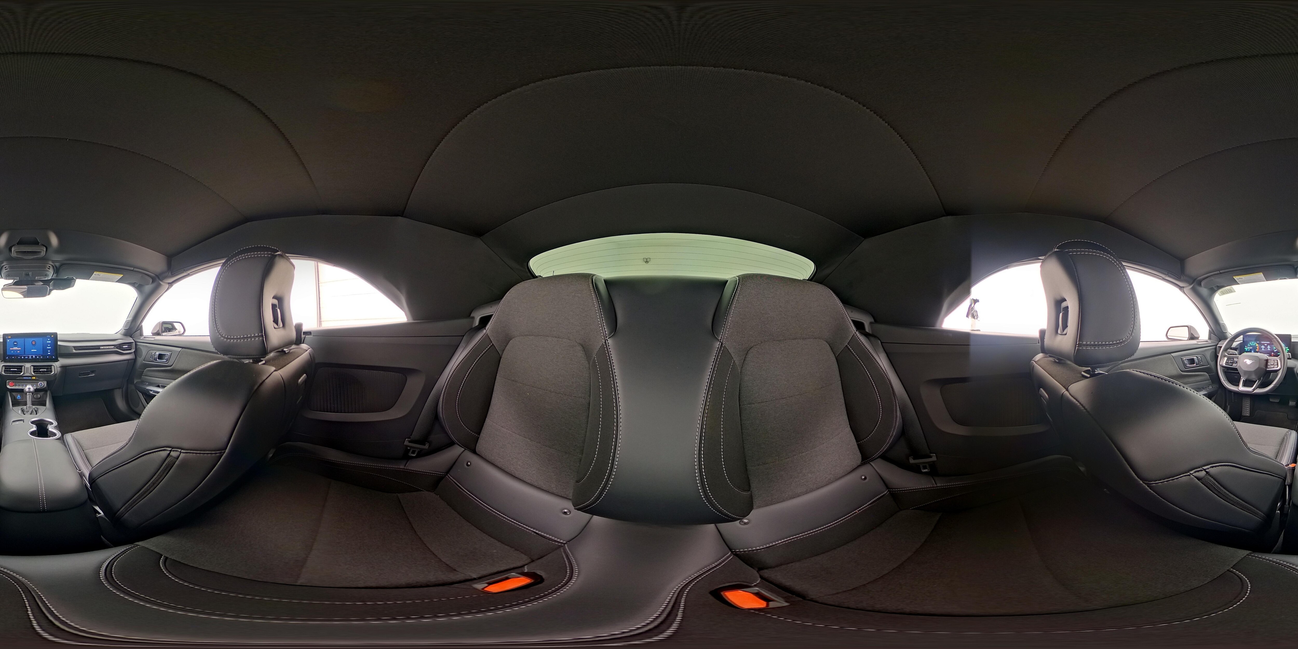 2024 Ford Mustang EcoBoost - Photo 25