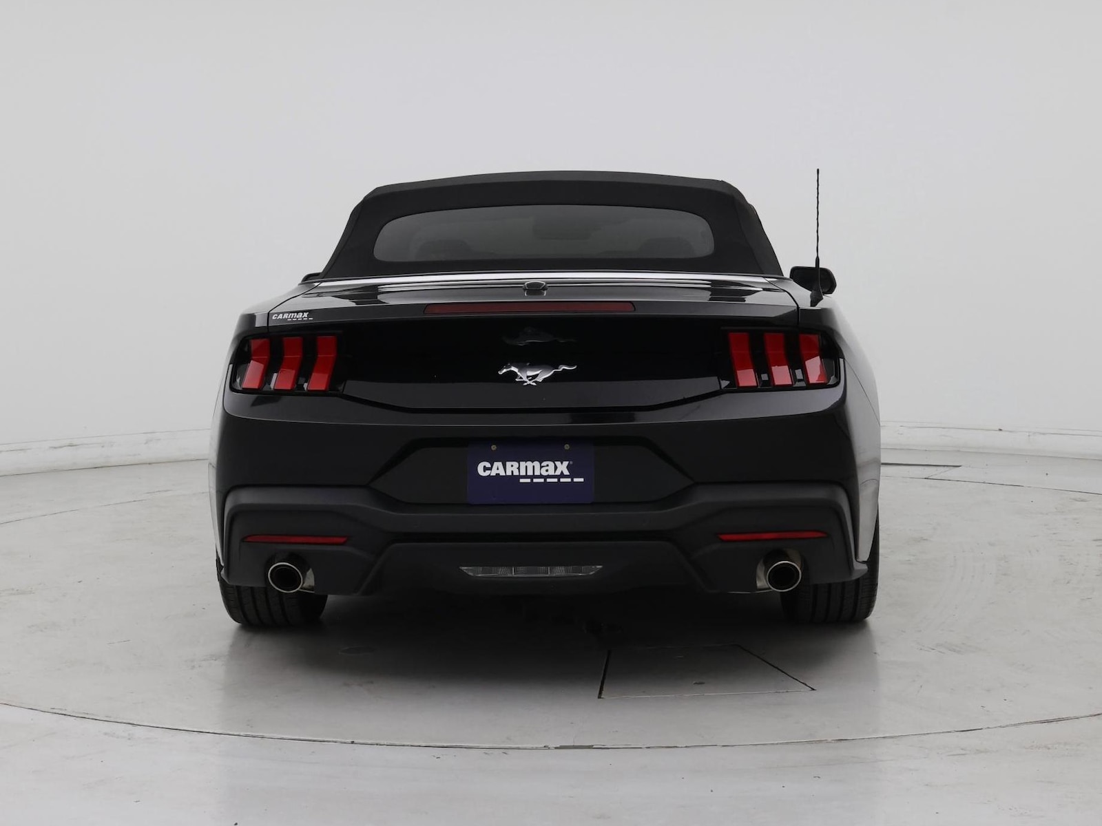 2024 Ford Mustang EcoBoost - Photo 7