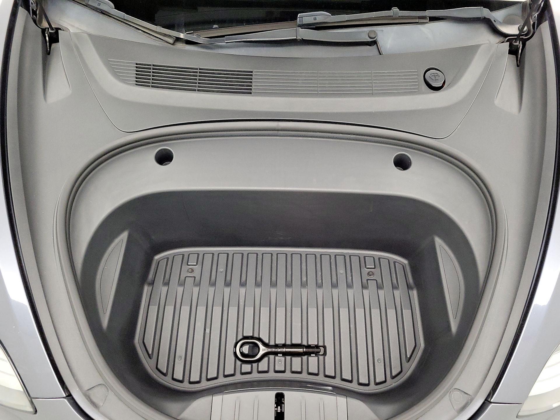 Thumbnail: 2023 Tesla Model 3 - 20