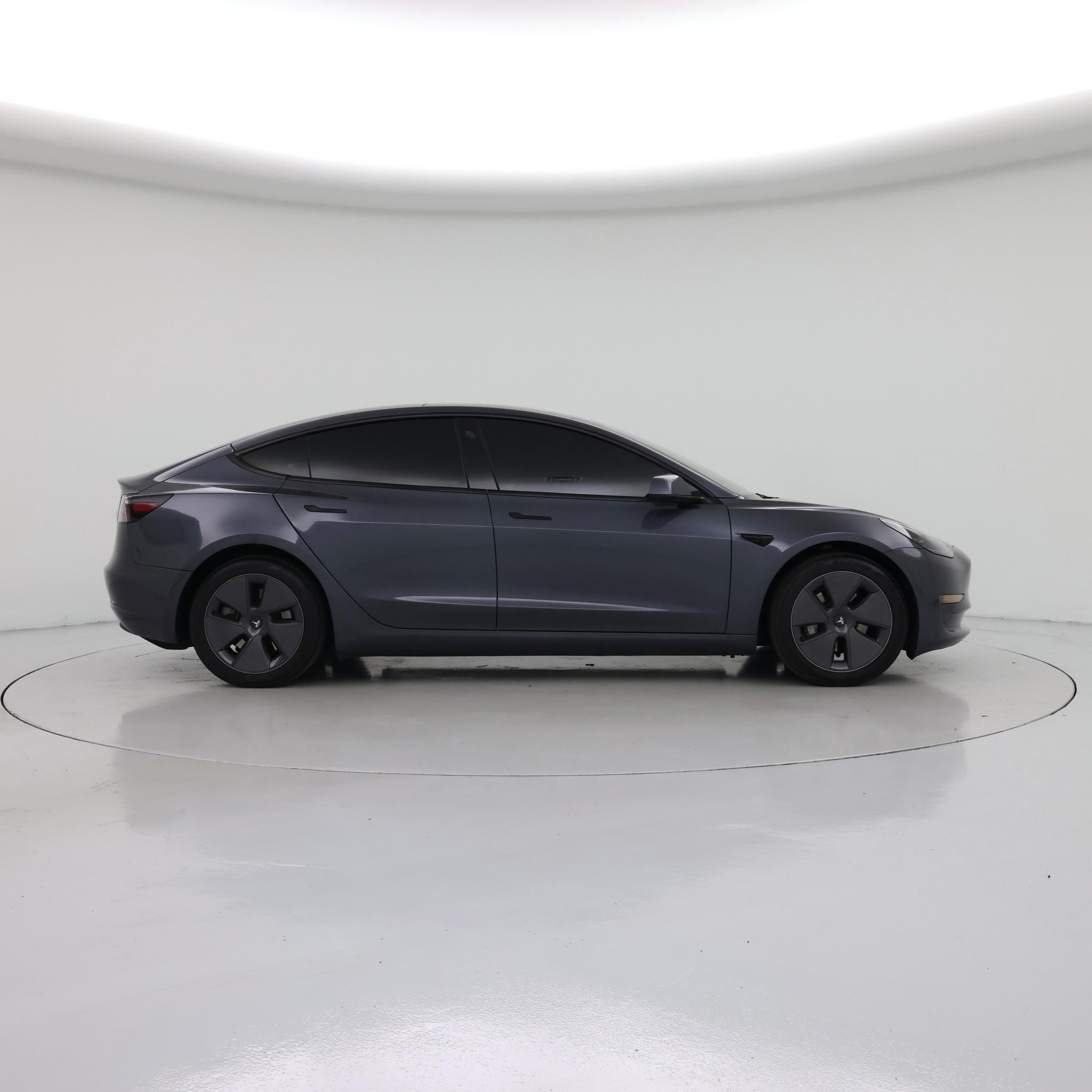 Thumbnail: 2023 Tesla Model 3 - 7