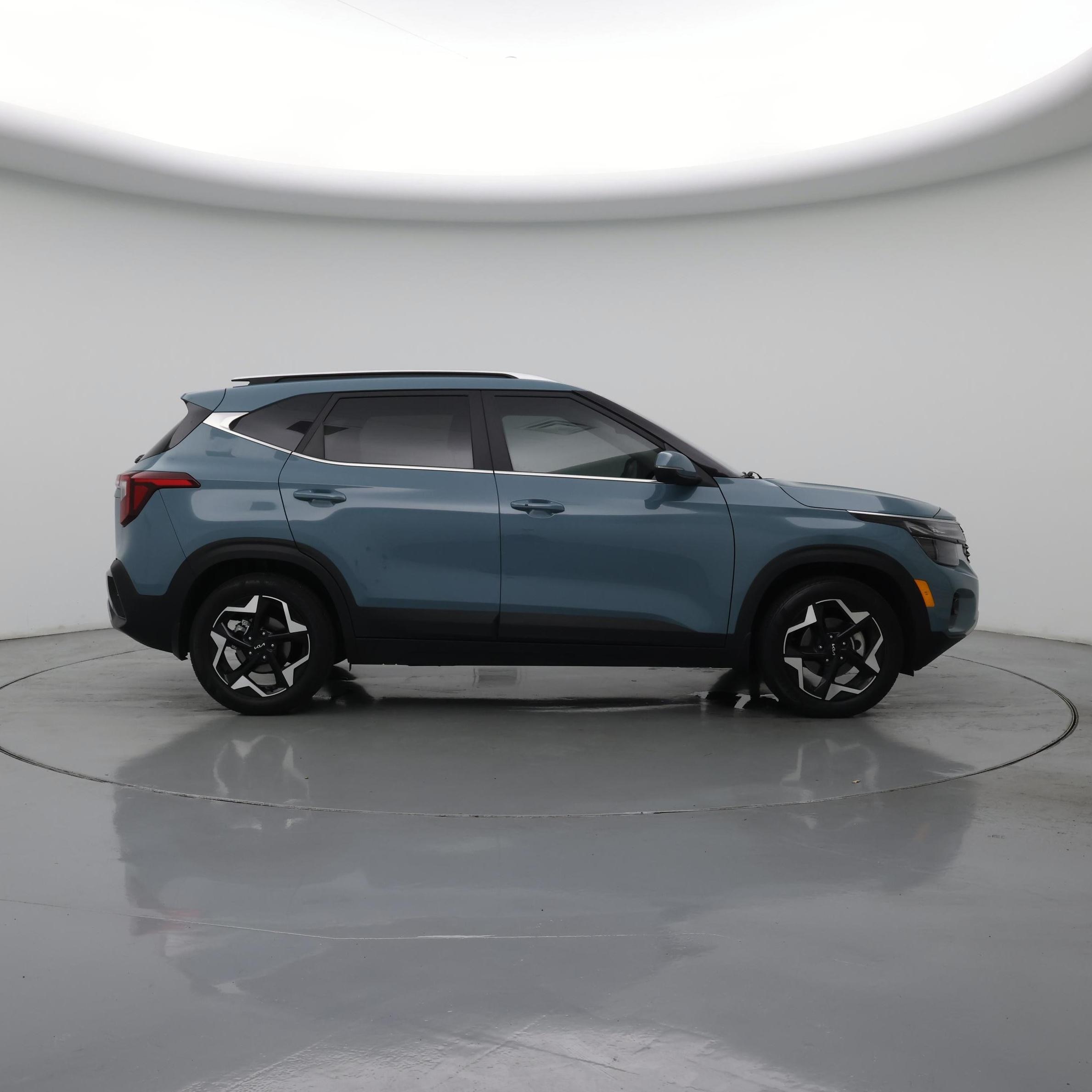 Thumbnail: 2024 Kia Seltos - 7