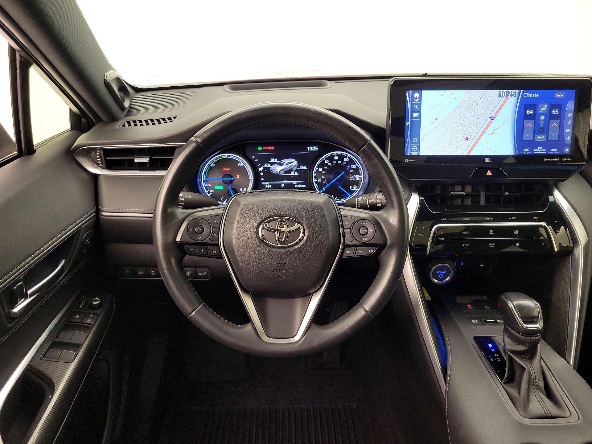 Thumbnail: 2021 Toyota Venza - 10