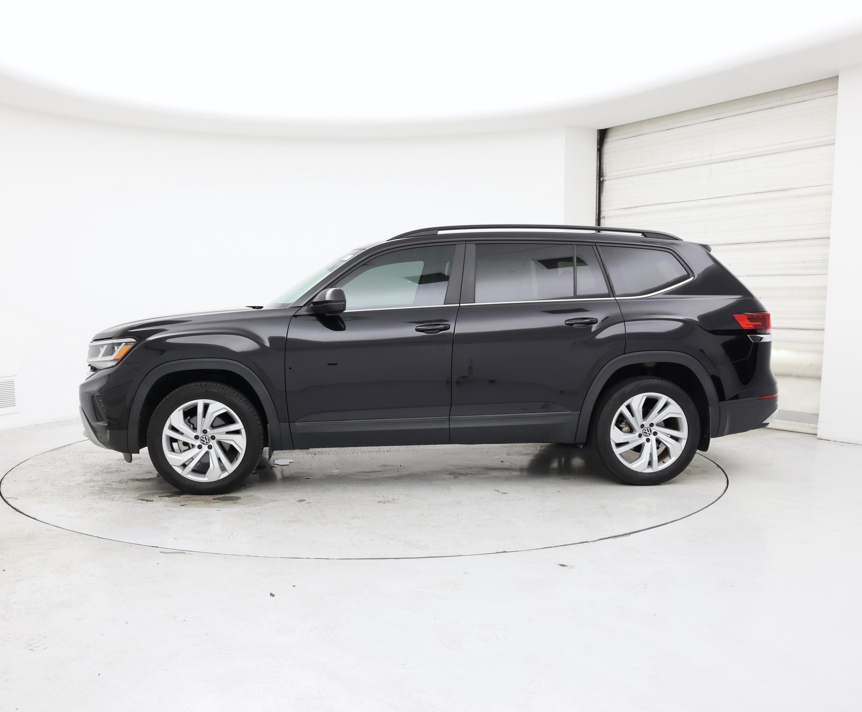 Thumbnail: 2021 Volkswagen Atlas - 3