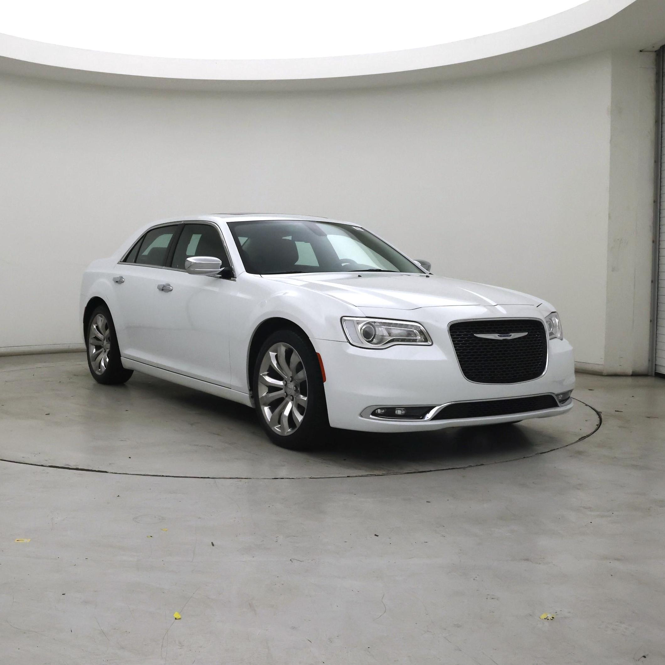 White 2019 Chrysler 300 Sedan Rear-Wheel Drive Automatic