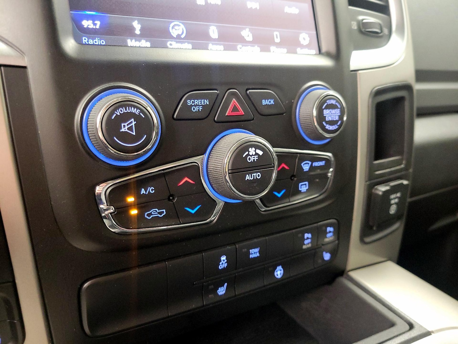 2019 RAM Ram 1500 Classic Big Horn - Photo 17