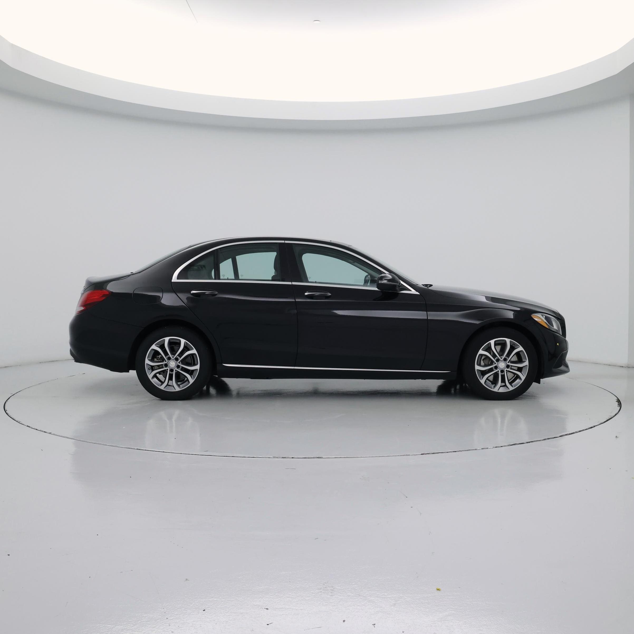 Thumbnail: 2017 Mercedes-Benz C-Class - 7