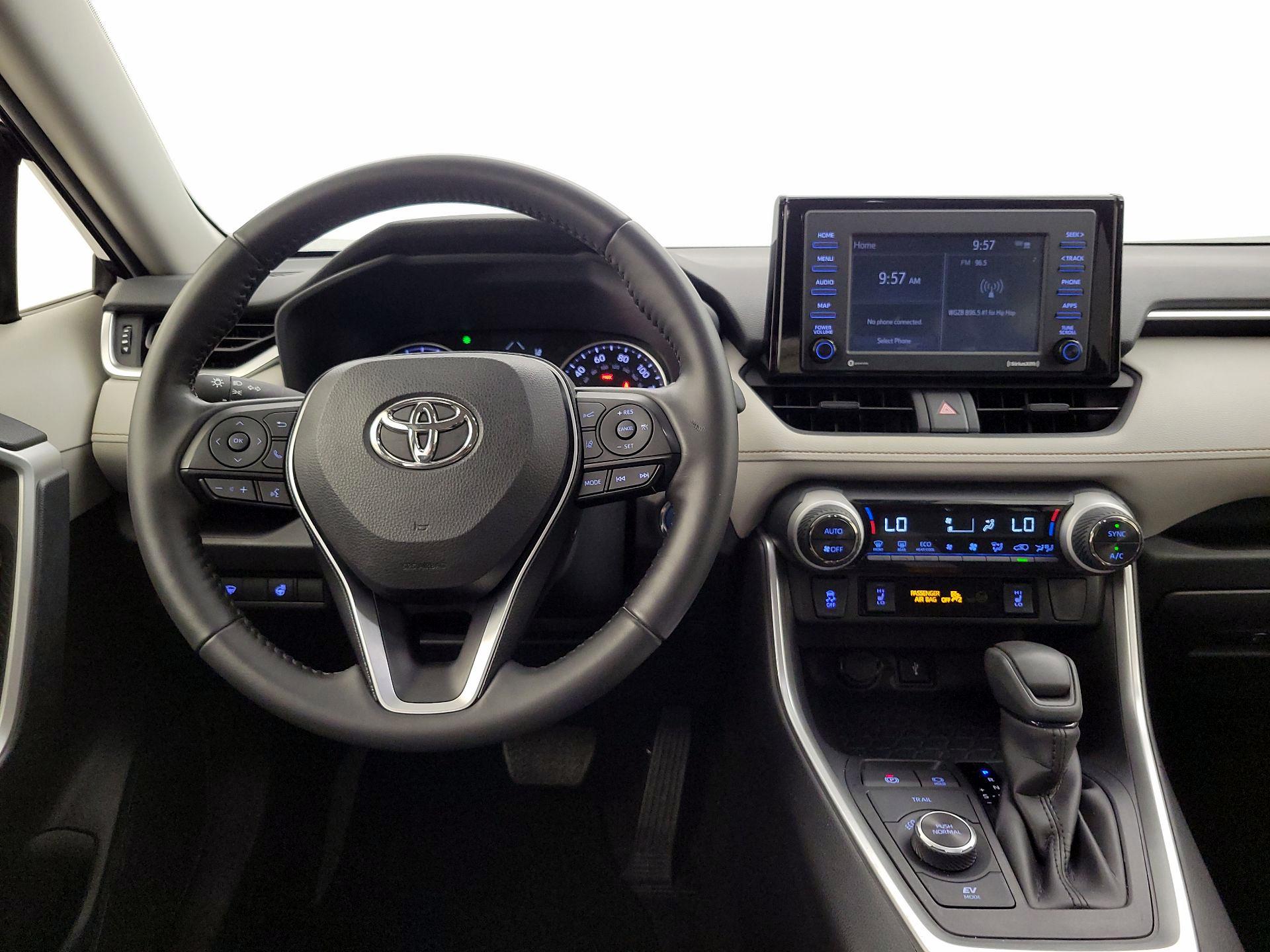 Thumbnail: 2022 Toyota RAV4 - 9