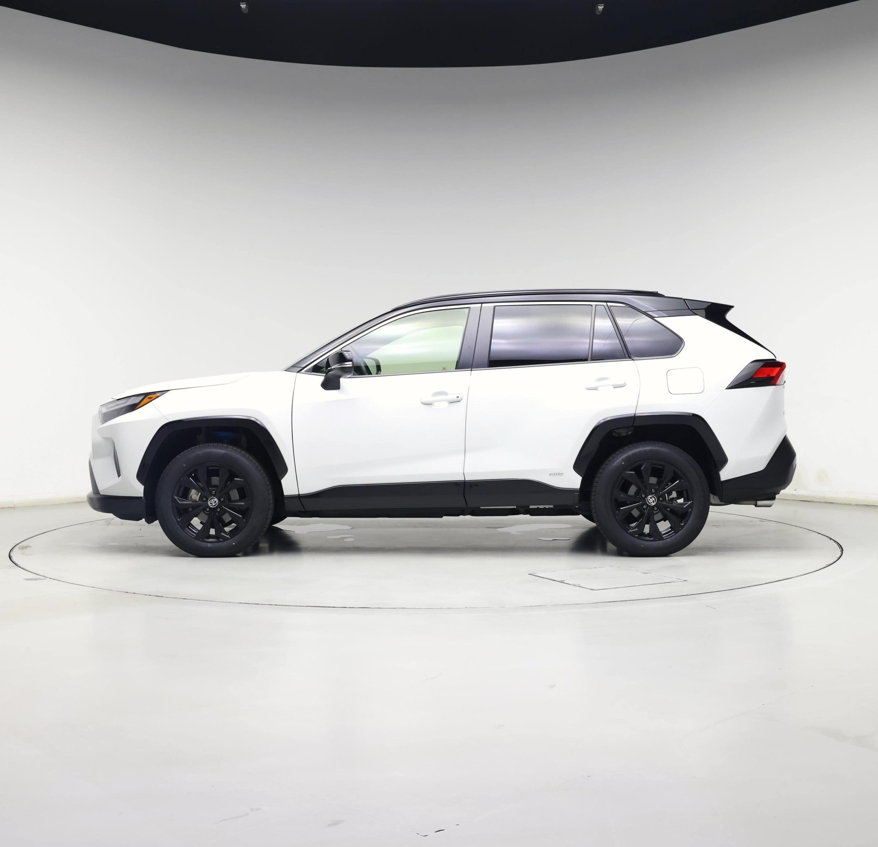 Thumbnail: 2025 Toyota RAV4 - 3