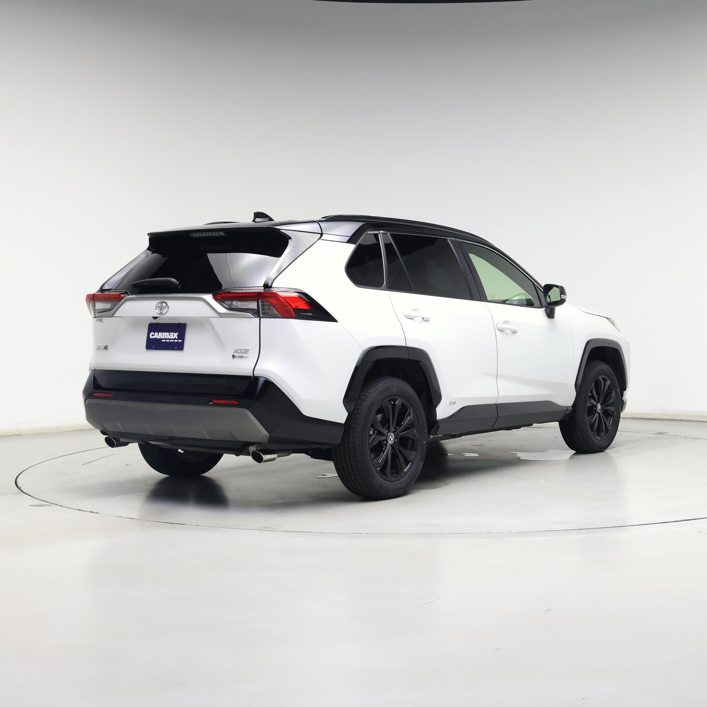 Thumbnail: 2025 Toyota RAV4 - 8