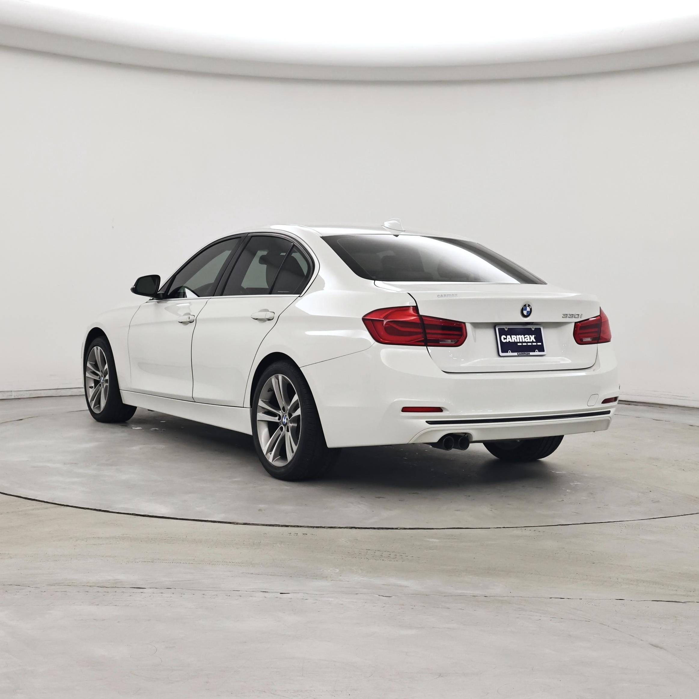 Thumbnail: 2018 BMW 3 Series - 2