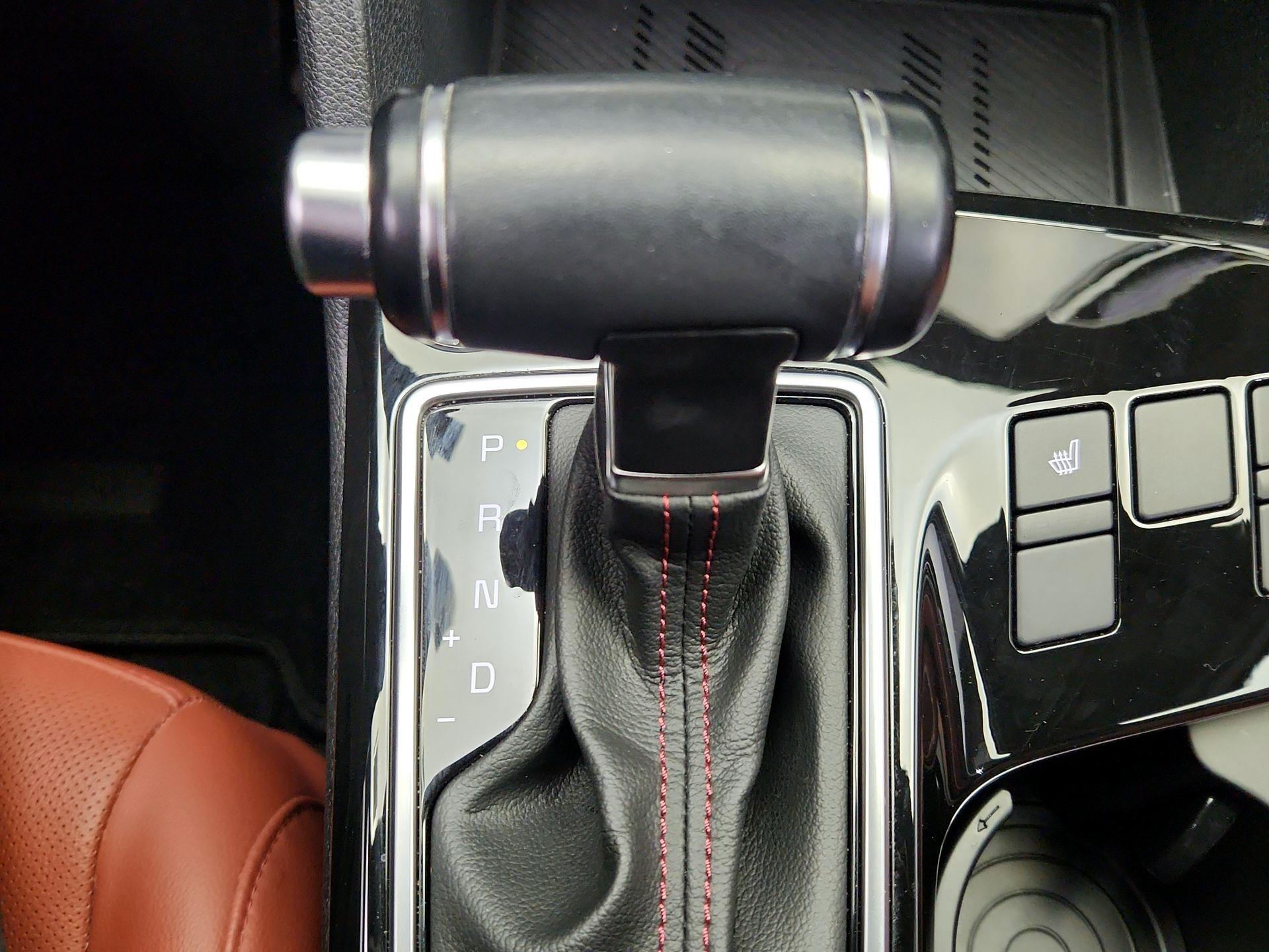 Thumbnail: 2023 Kia Sportage - 18