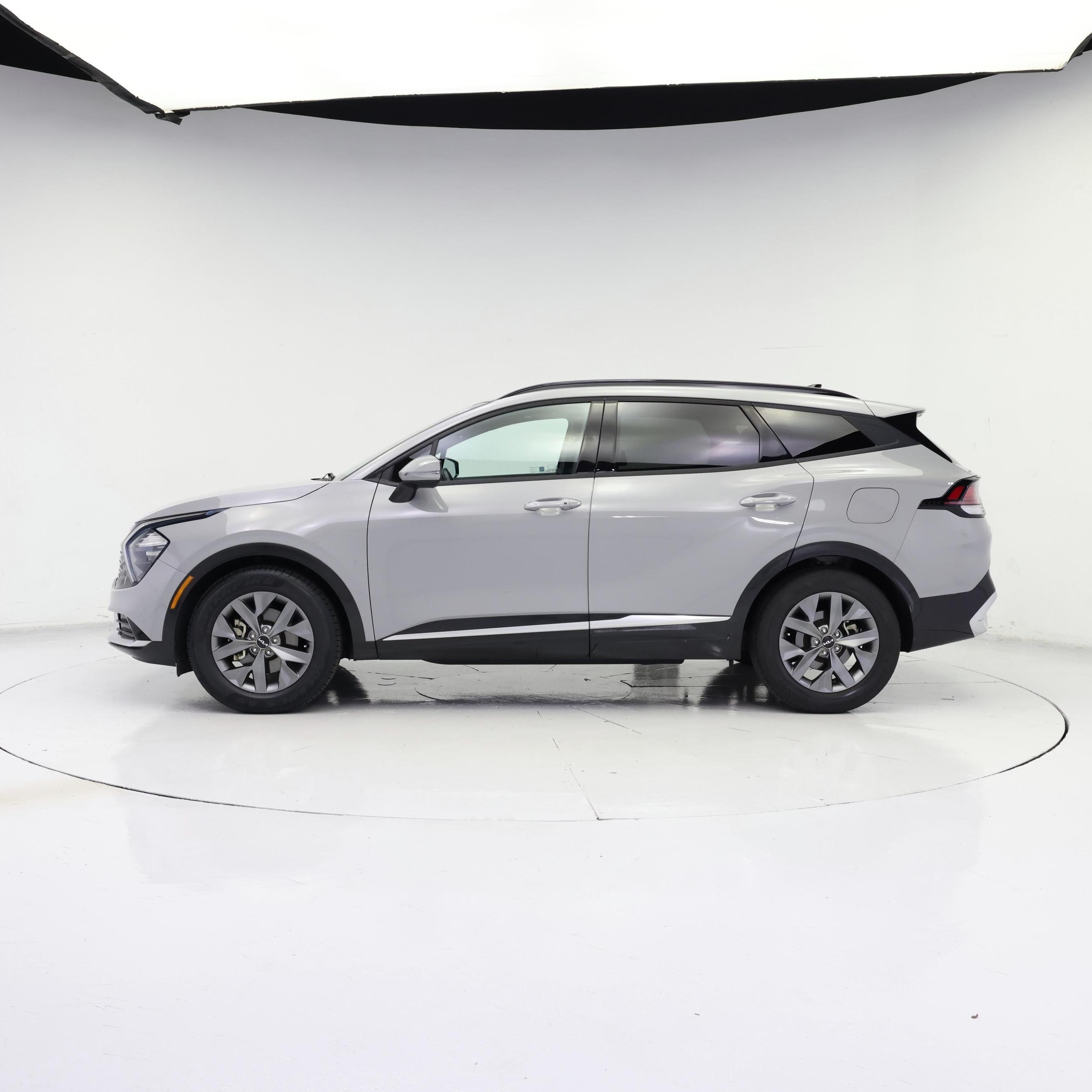 Thumbnail: 2023 Kia Sportage - 3
