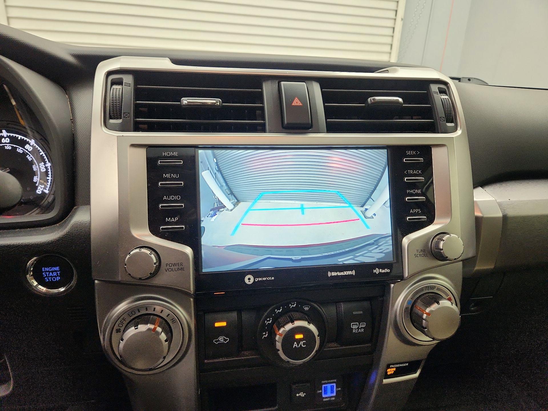 Thumbnail: 2020 Toyota 4Runner - 15
