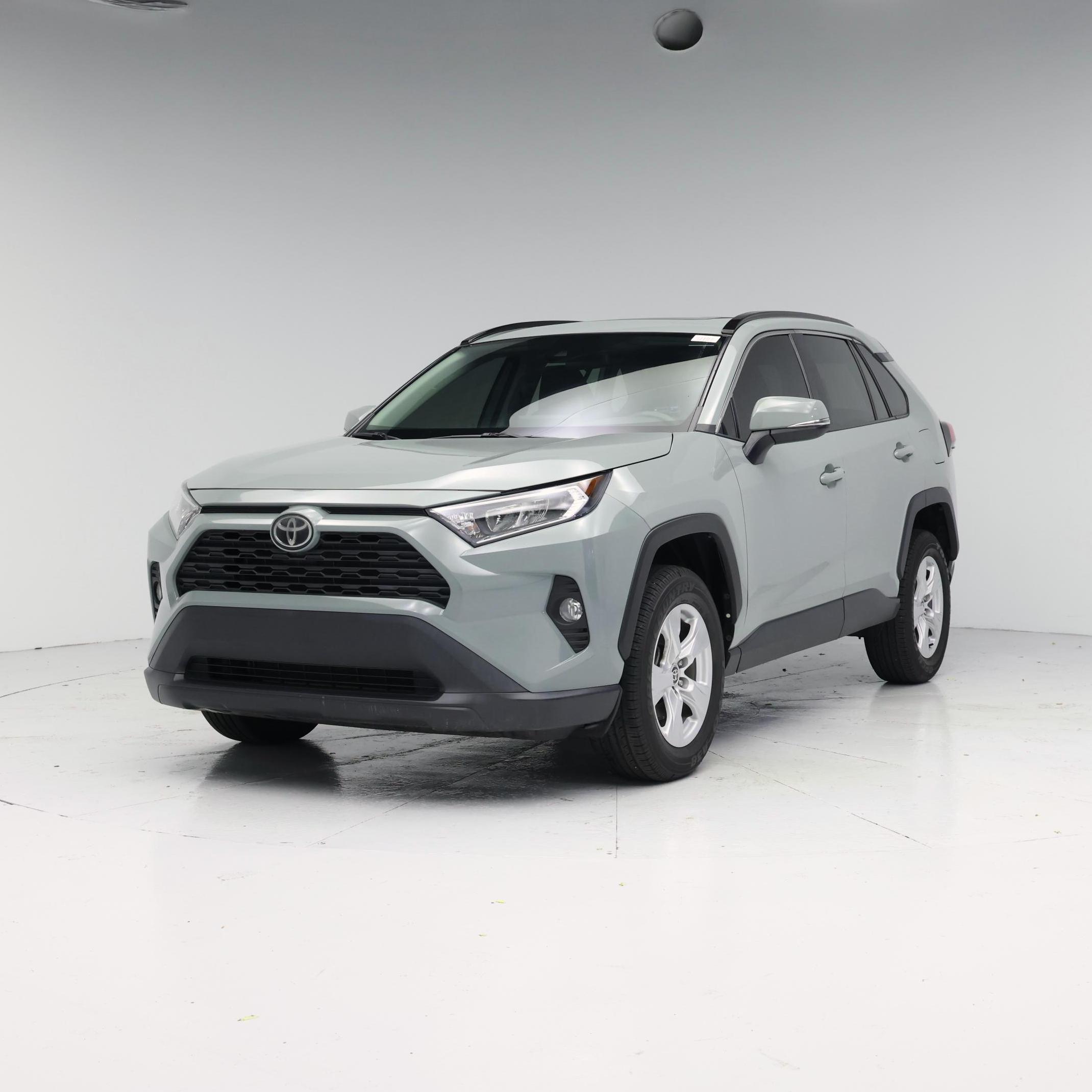 Thumbnail: 2021 Toyota RAV4 - 4