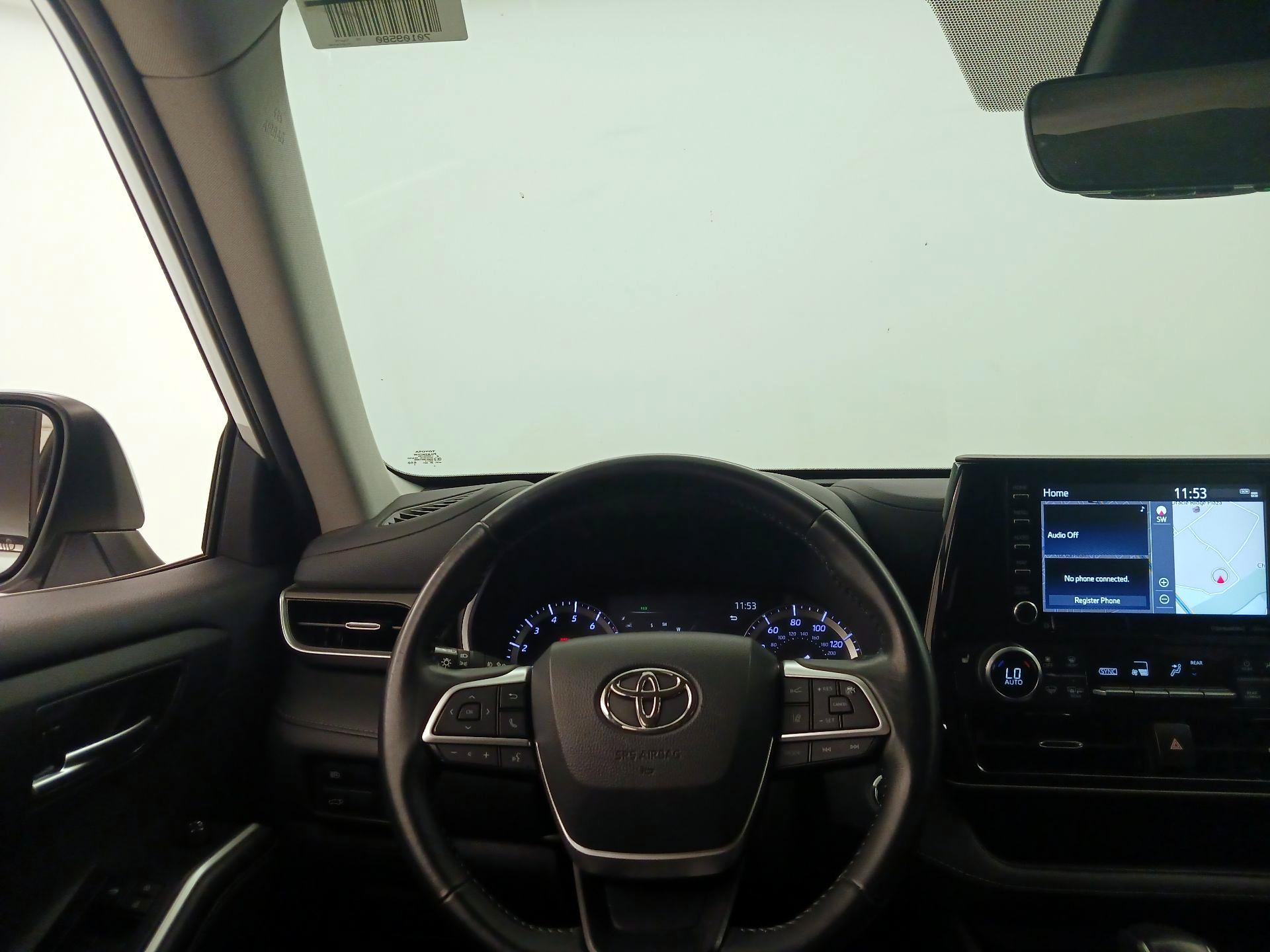 Thumbnail: 2022 Toyota Highlander - 10