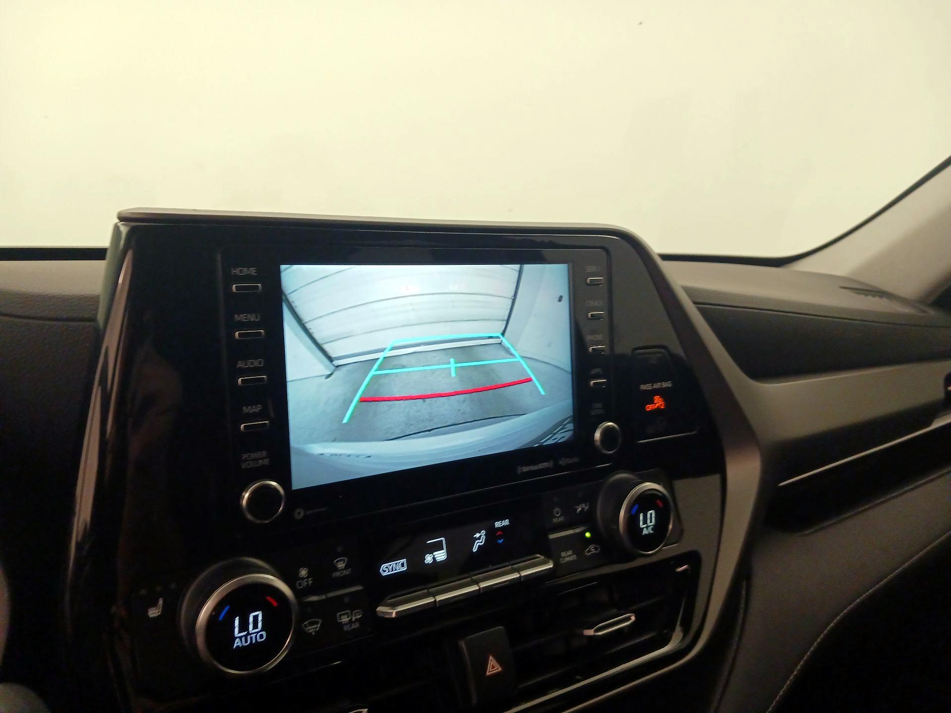 Thumbnail: 2022 Toyota Highlander - 15