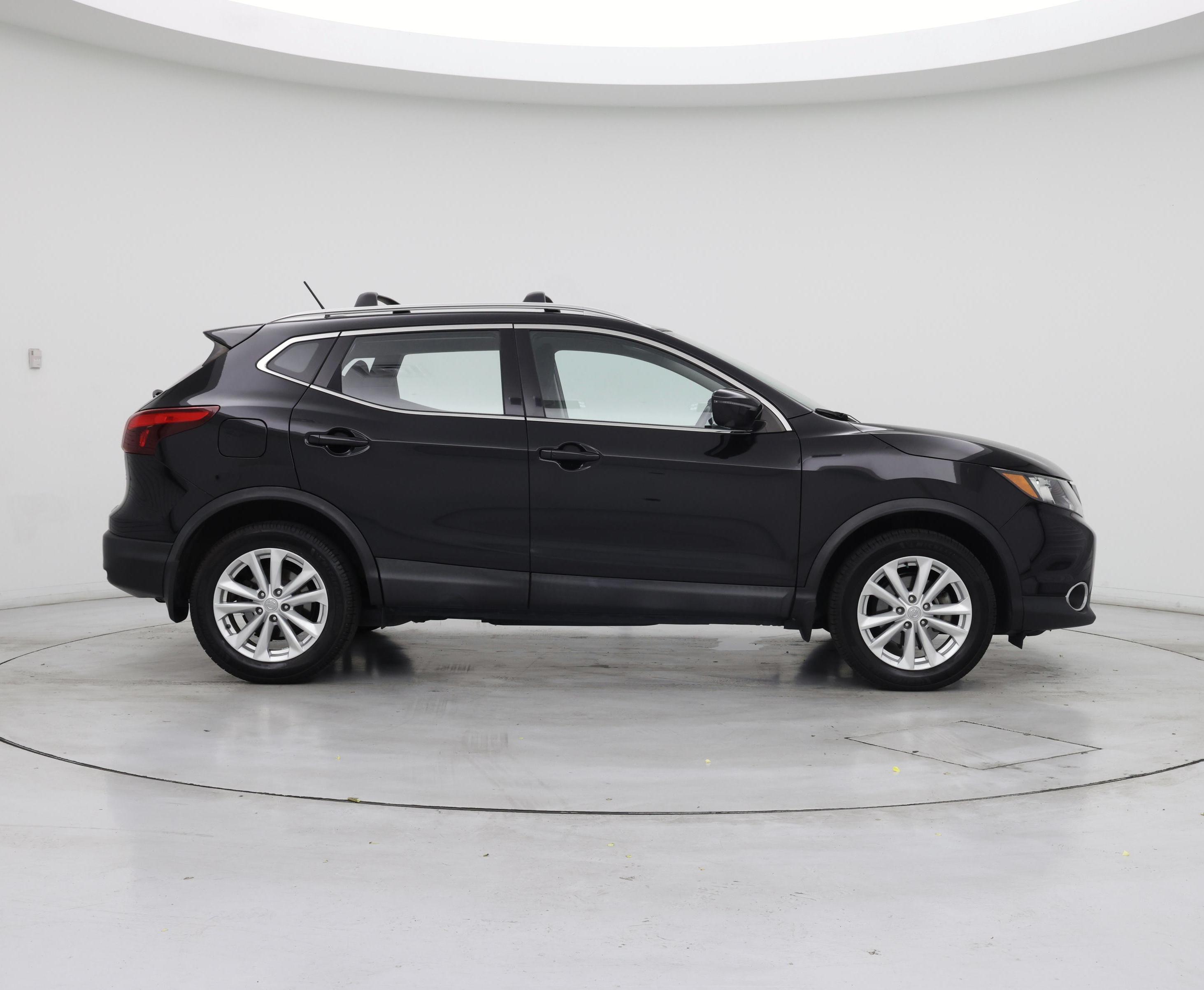 Thumbnail: 2018 Nissan Rogue Sport - 7