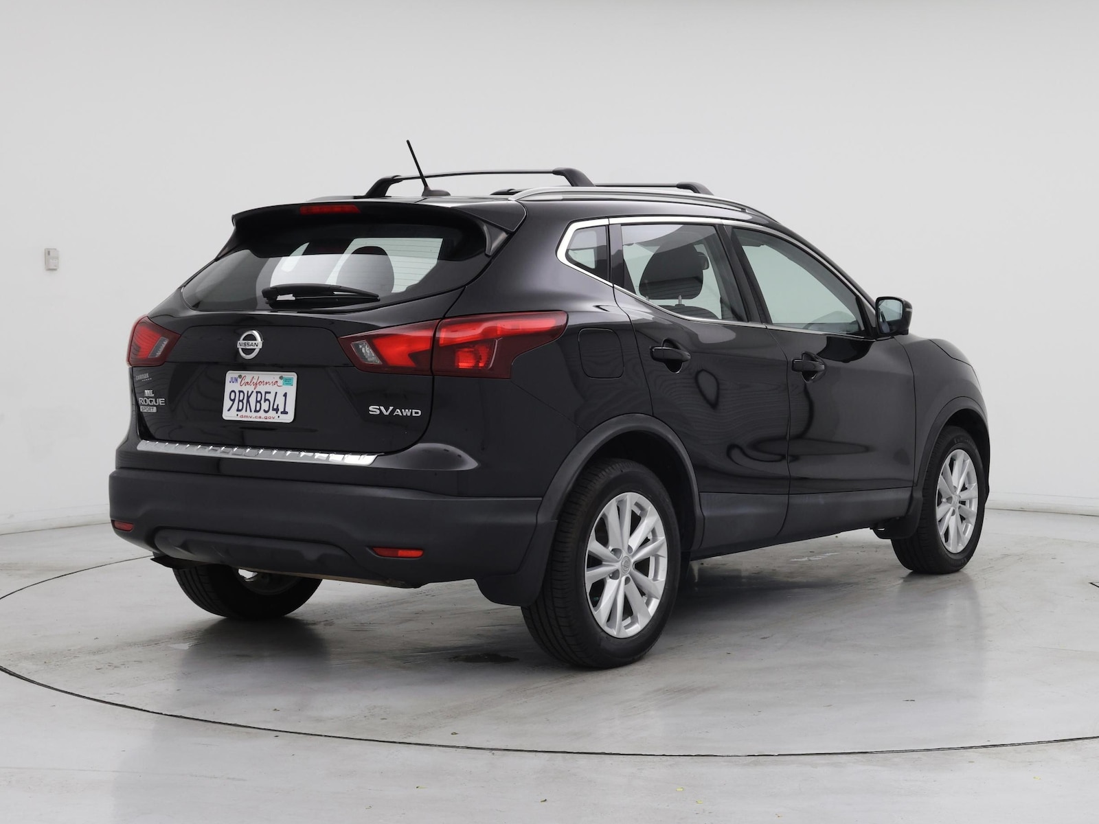 2018 Nissan Rogue Sport SV - Photo 9