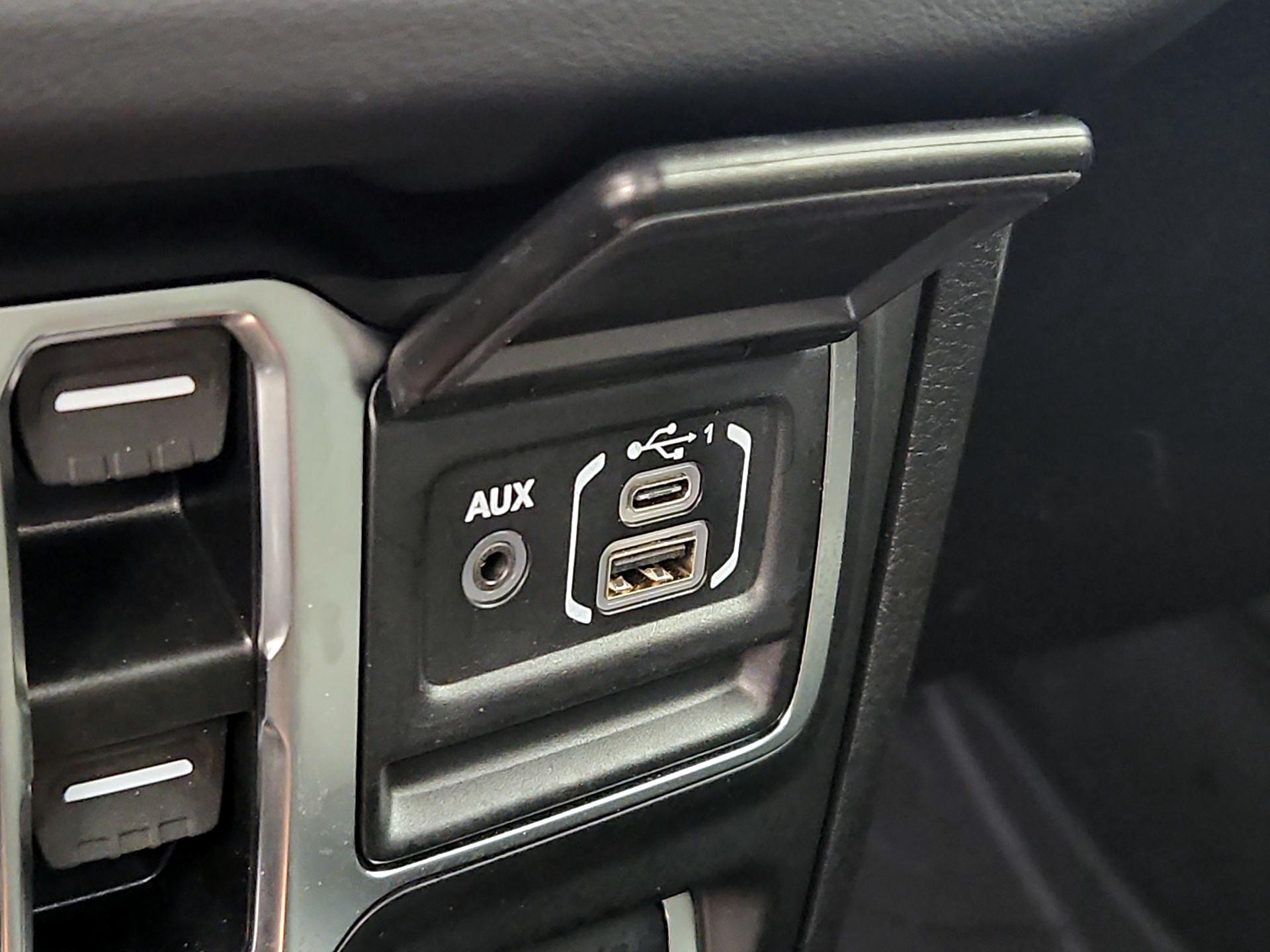 Thumbnail: 2025 Jeep Gladiator - 18