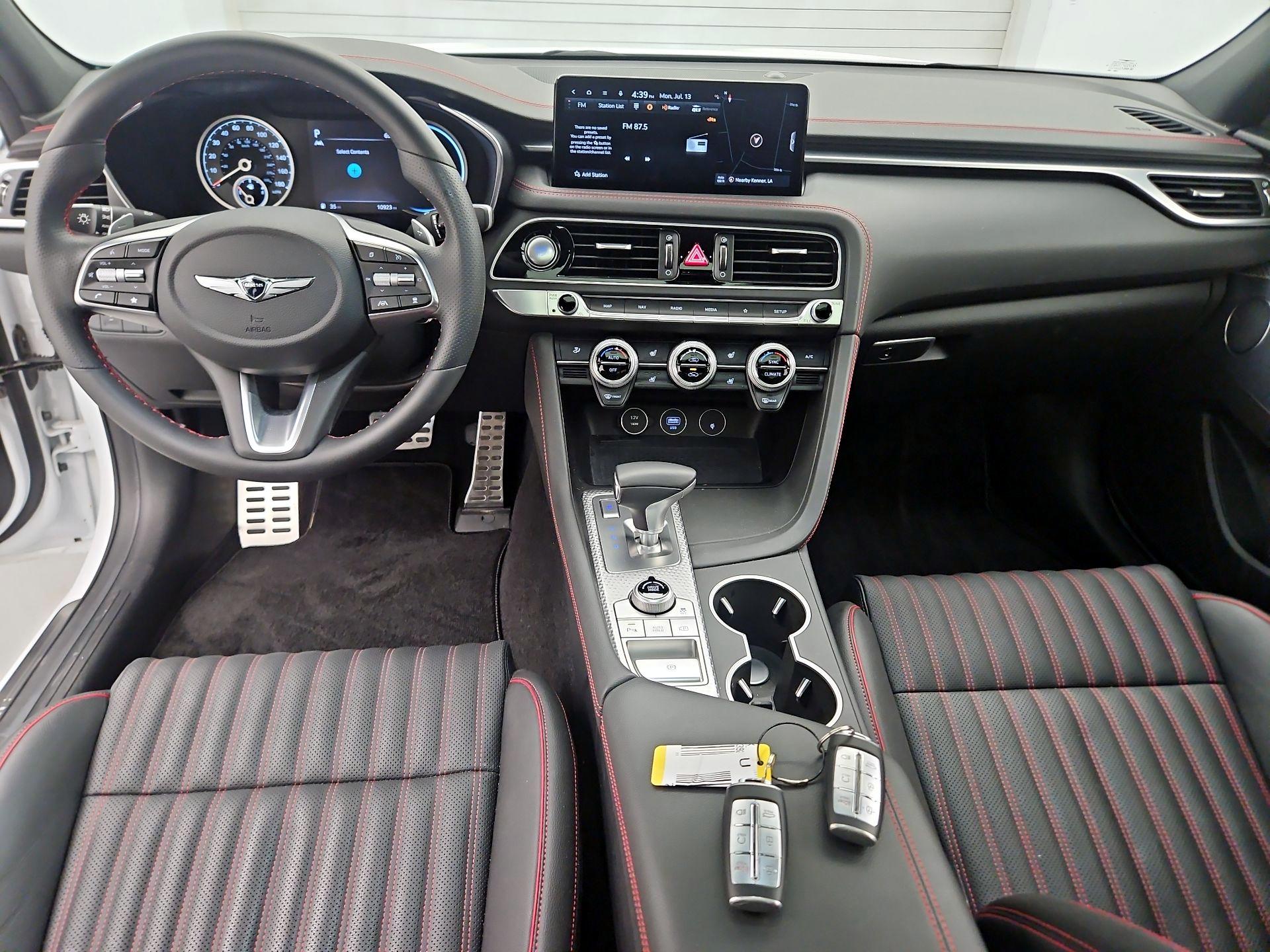 Thumbnail: 2023 Genesis G70 - 9