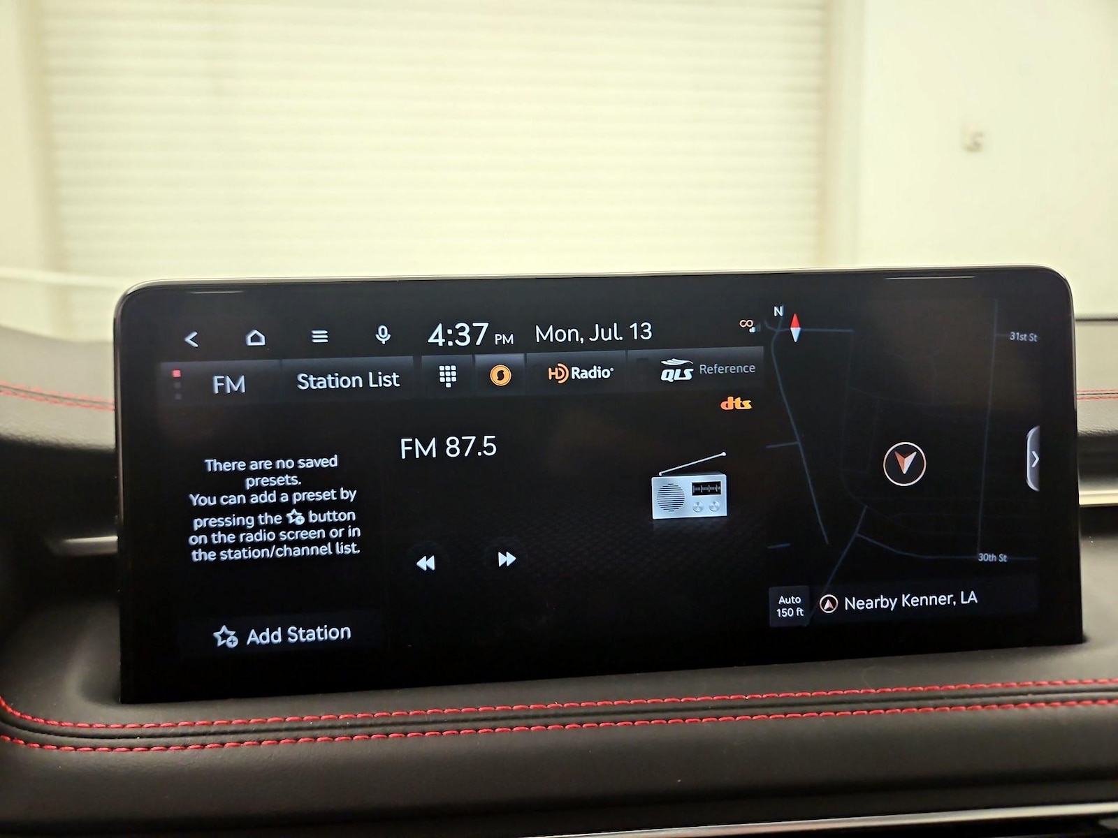 2023 GENESIS G70 Standard - Photo 16