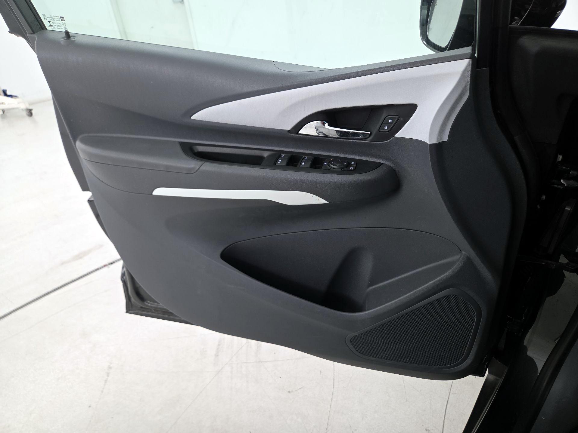 Thumbnail: 2021 Chevrolet Bolt EV - 12