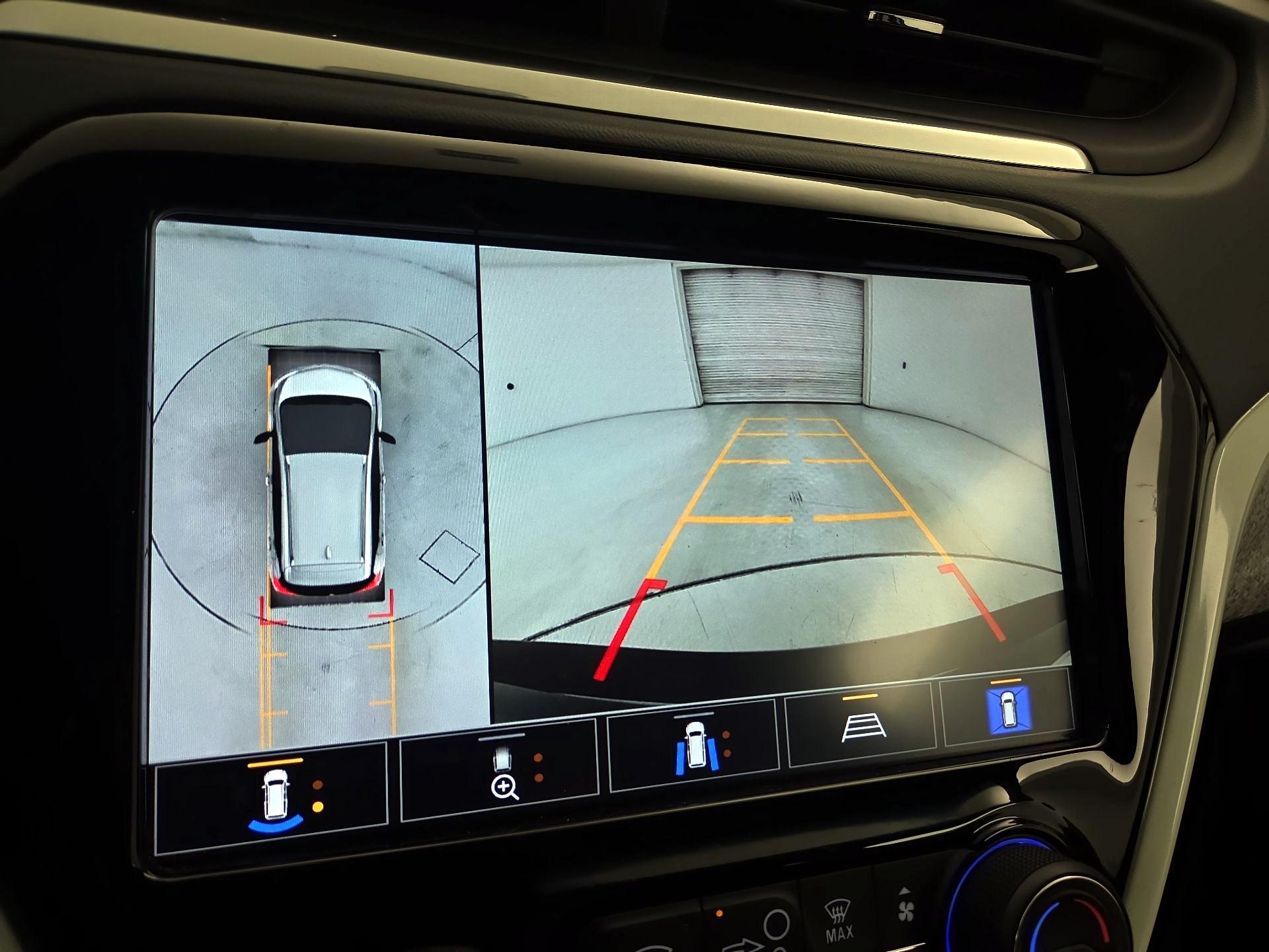 Thumbnail: 2021 Chevrolet Bolt EV - 14
