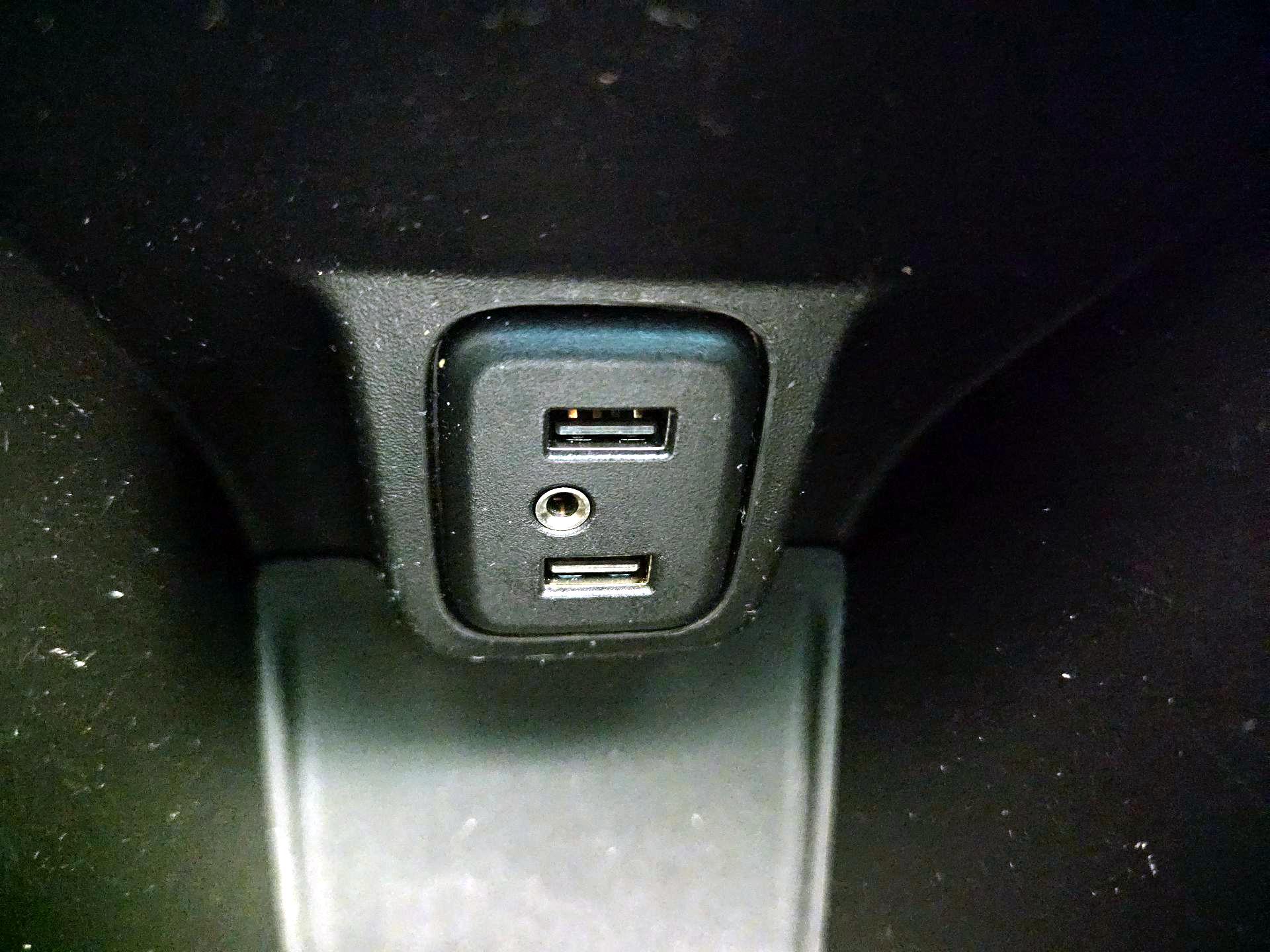 Thumbnail: 2021 Chevrolet Bolt EV - 18