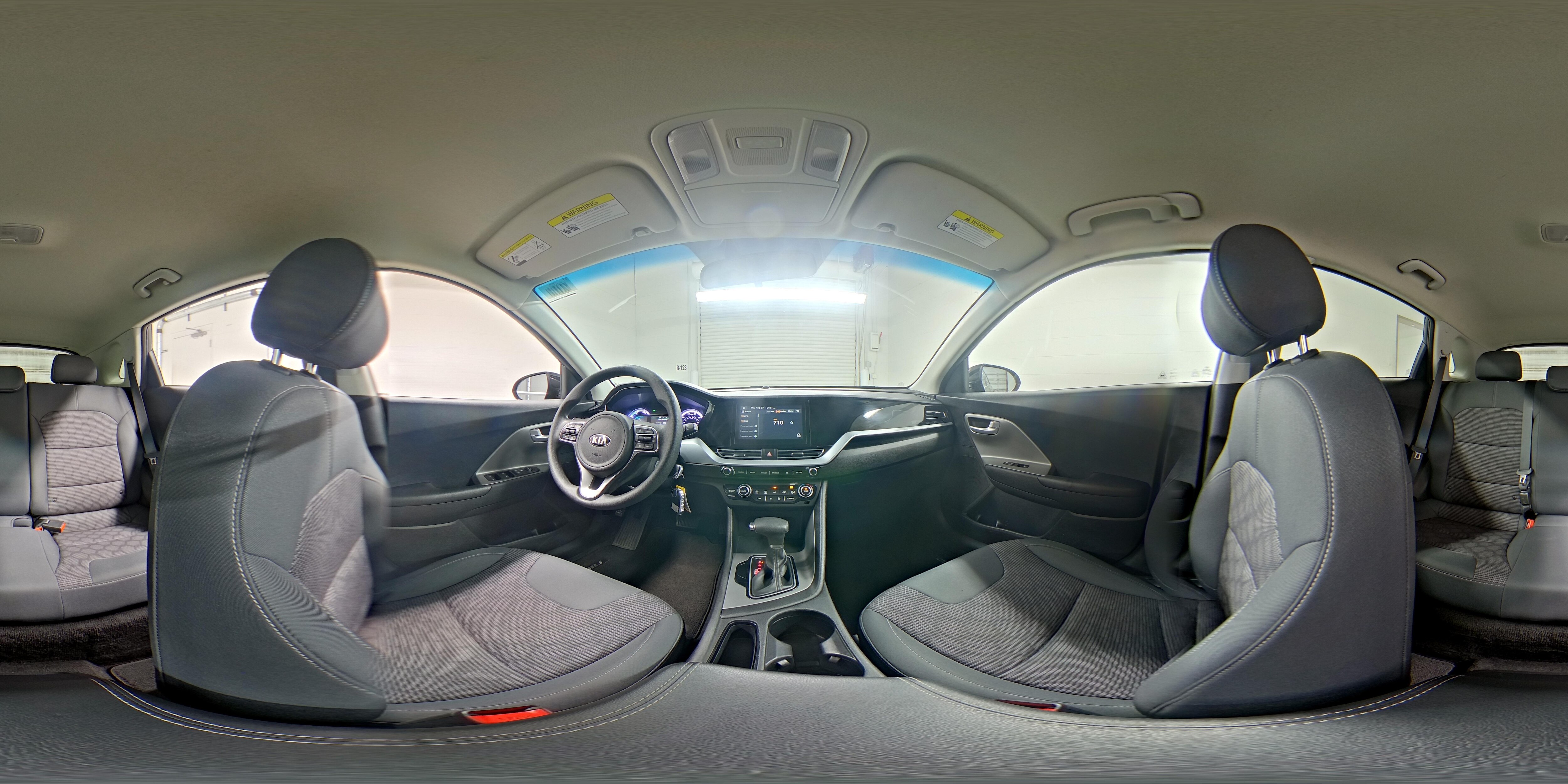 2020 Kia Niro LX - Photo 24