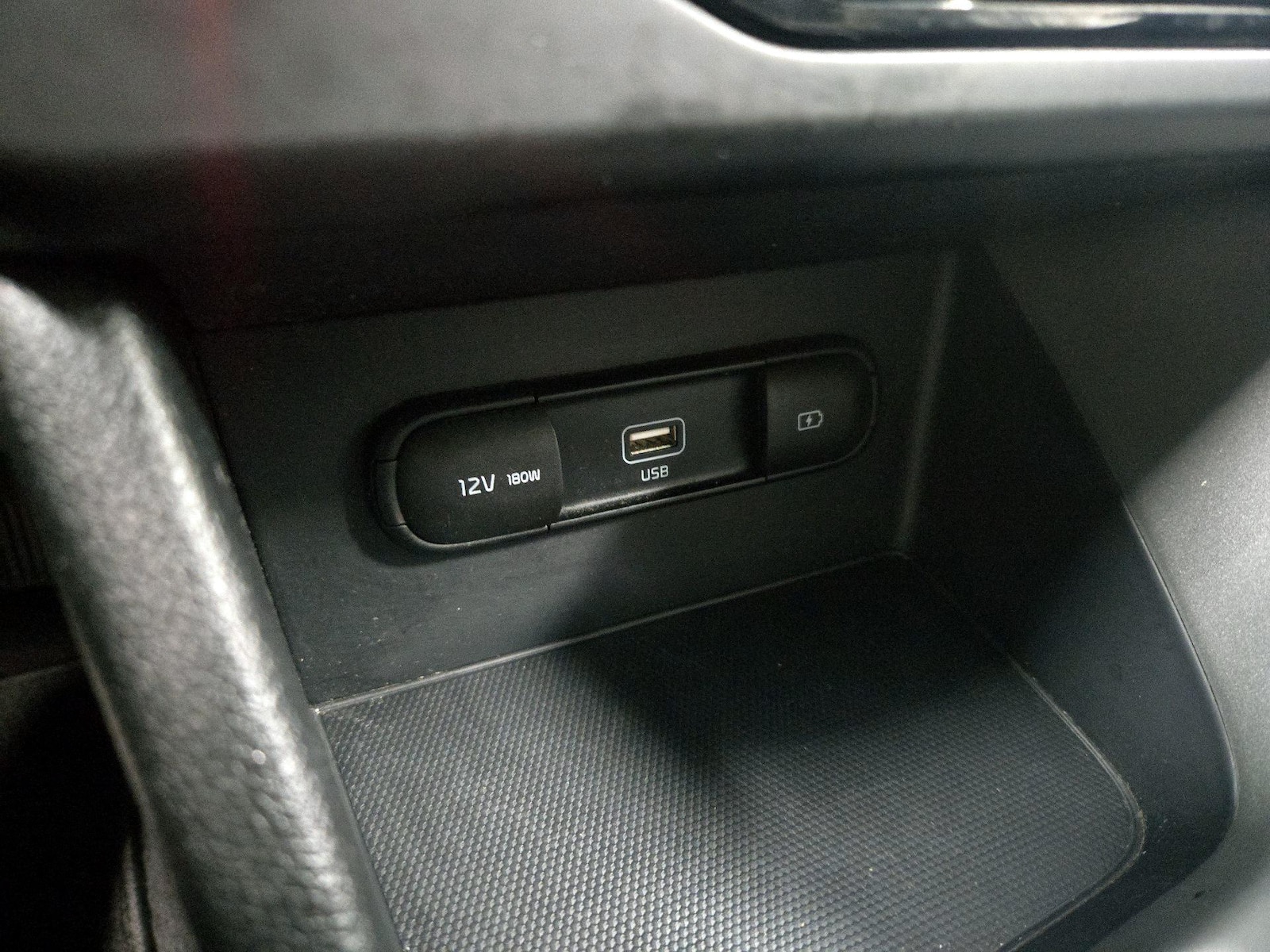 2020 Kia Niro LX - Photo 19