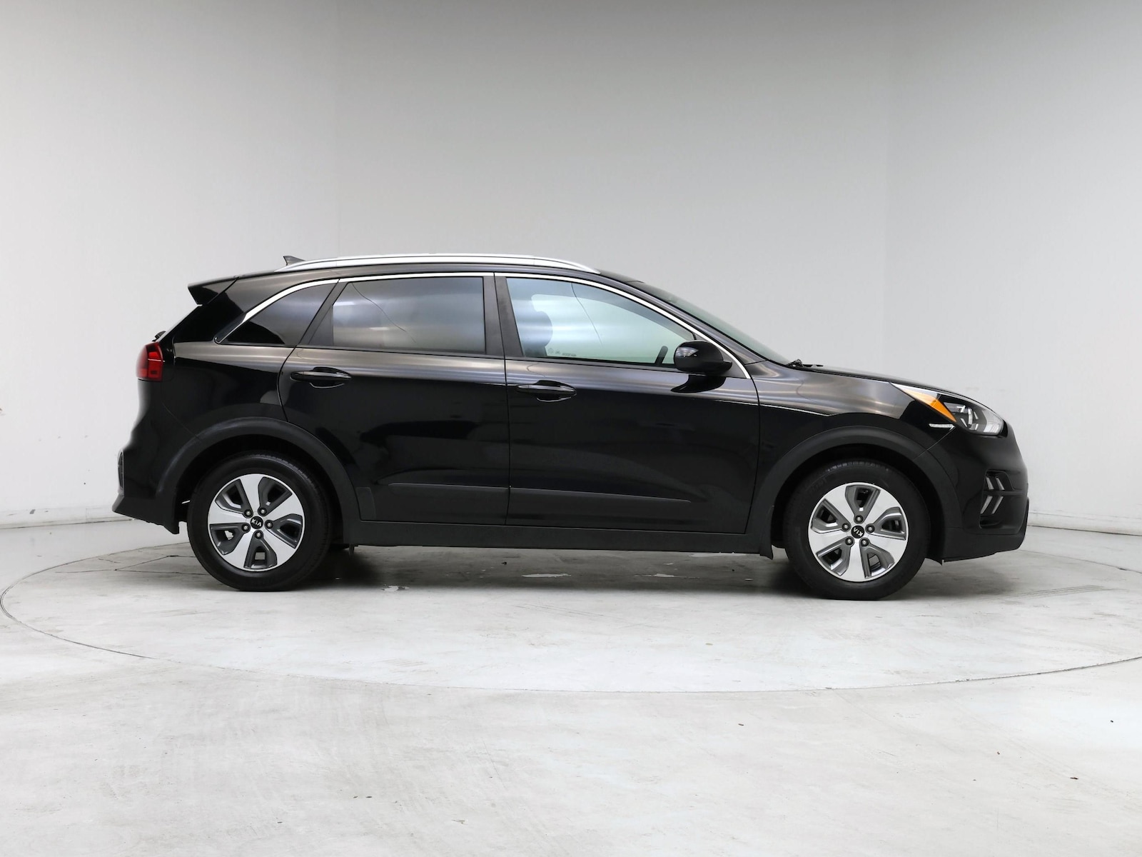 2020 Kia Niro LX - Photo 8