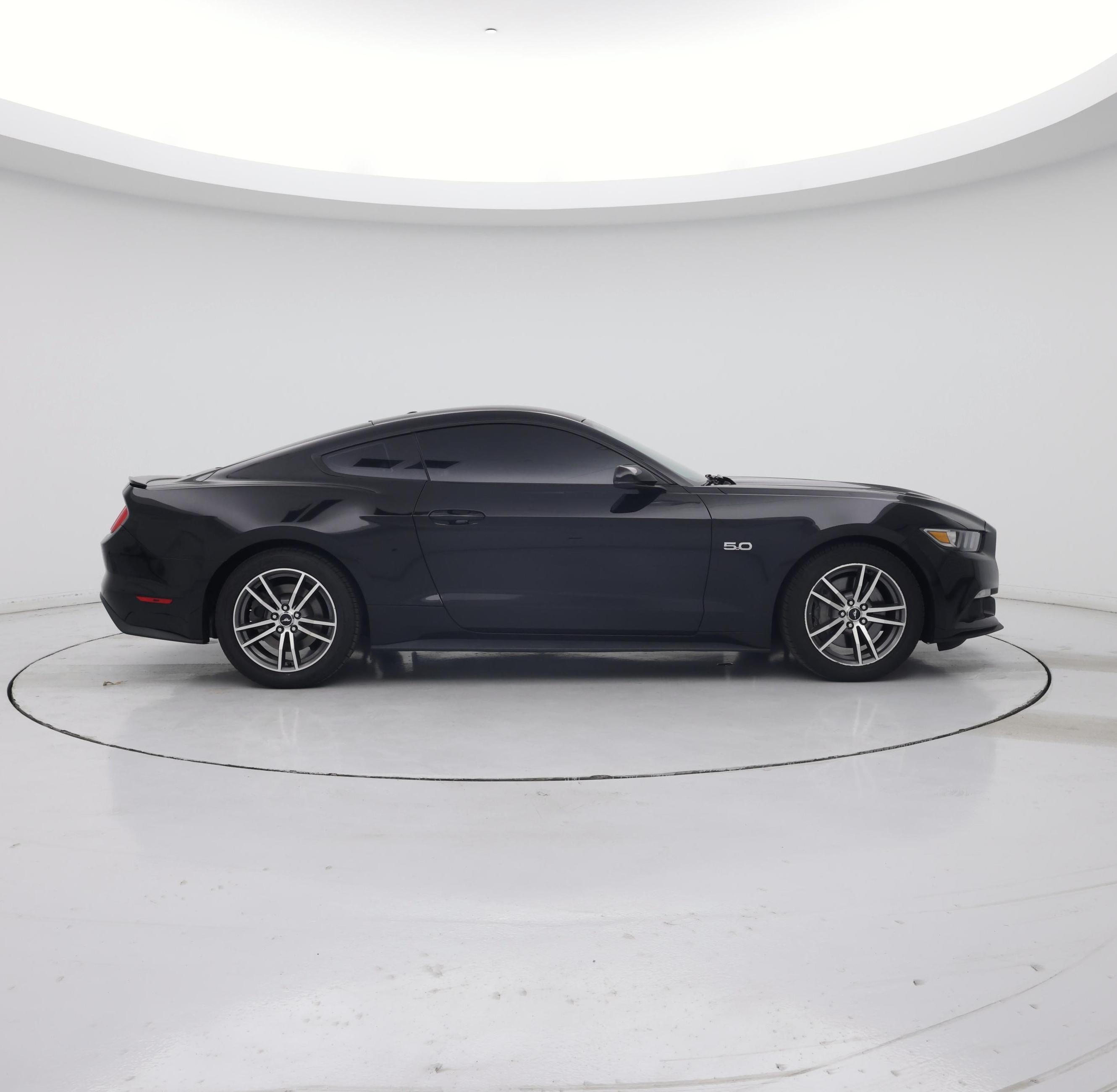Thumbnail: 2015 Ford Mustang - 7