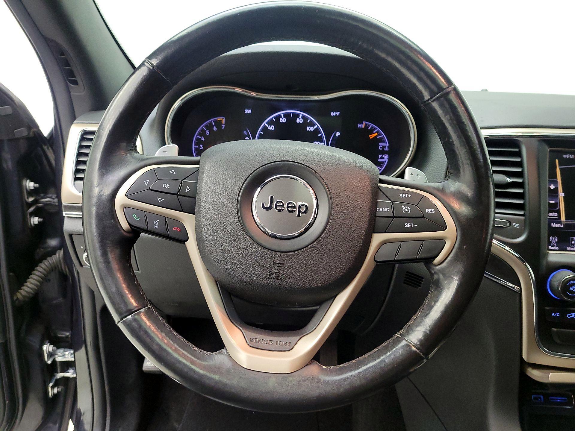 Thumbnail: 2015 Jeep Grand Cherokee - 10