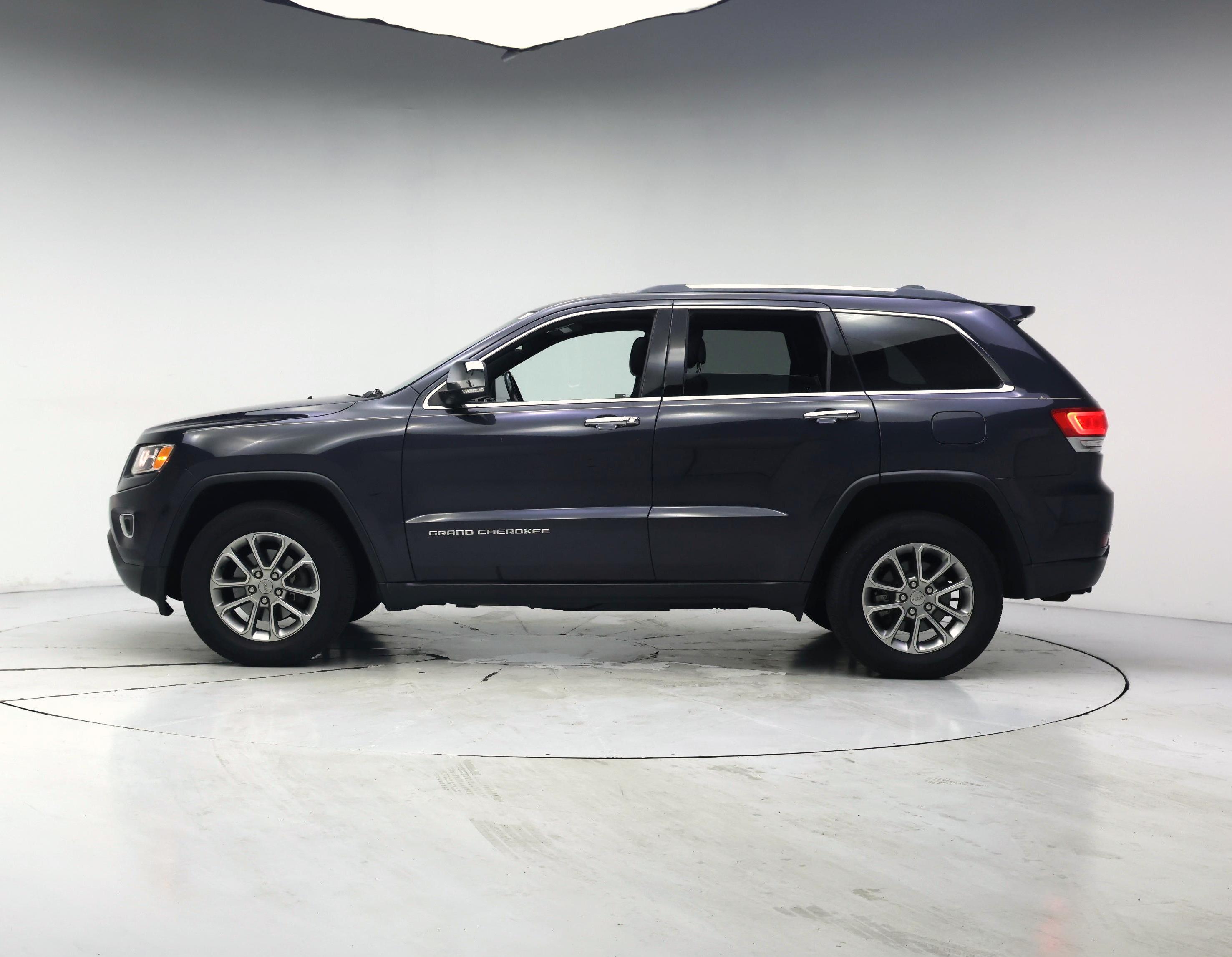 Thumbnail: 2015 Jeep Grand Cherokee - 3